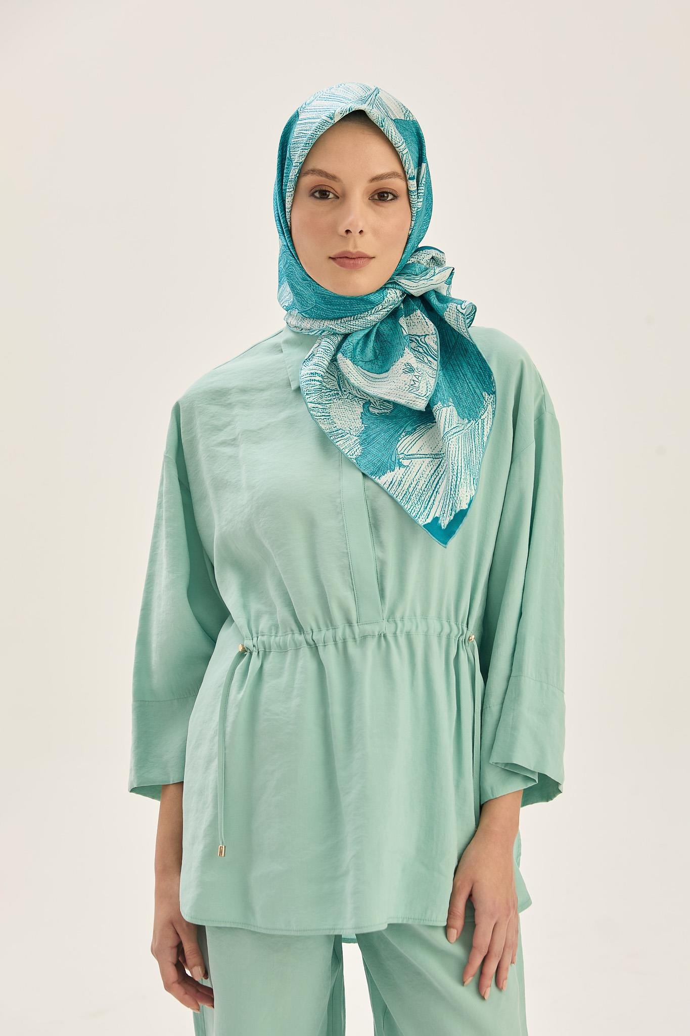 REŞHA MULBERRY İPEK EŞARP 90*90 CM - PETROL MAVİ