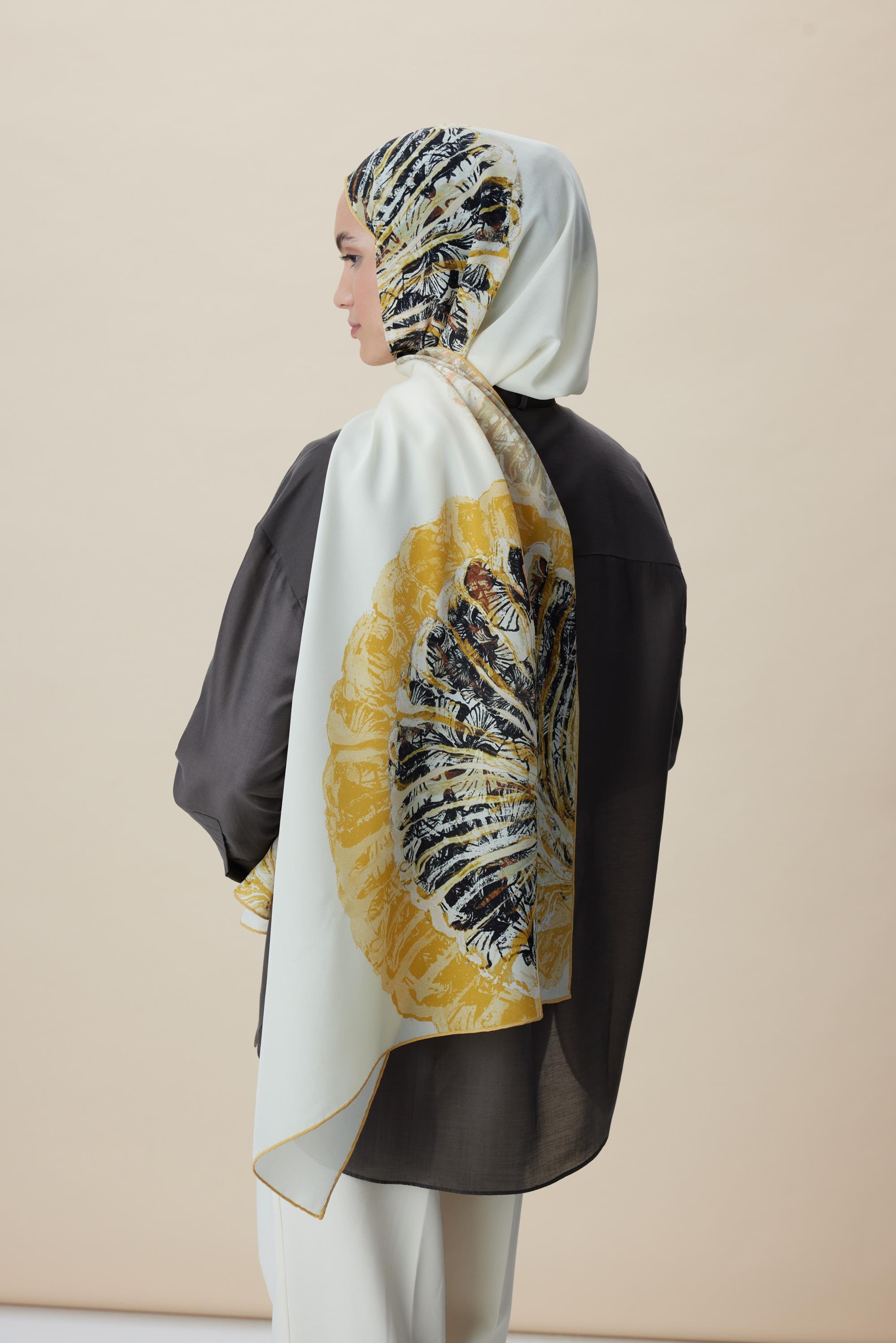 SAYRA KREP İPEK ŞAL 70*190 CM - KREM