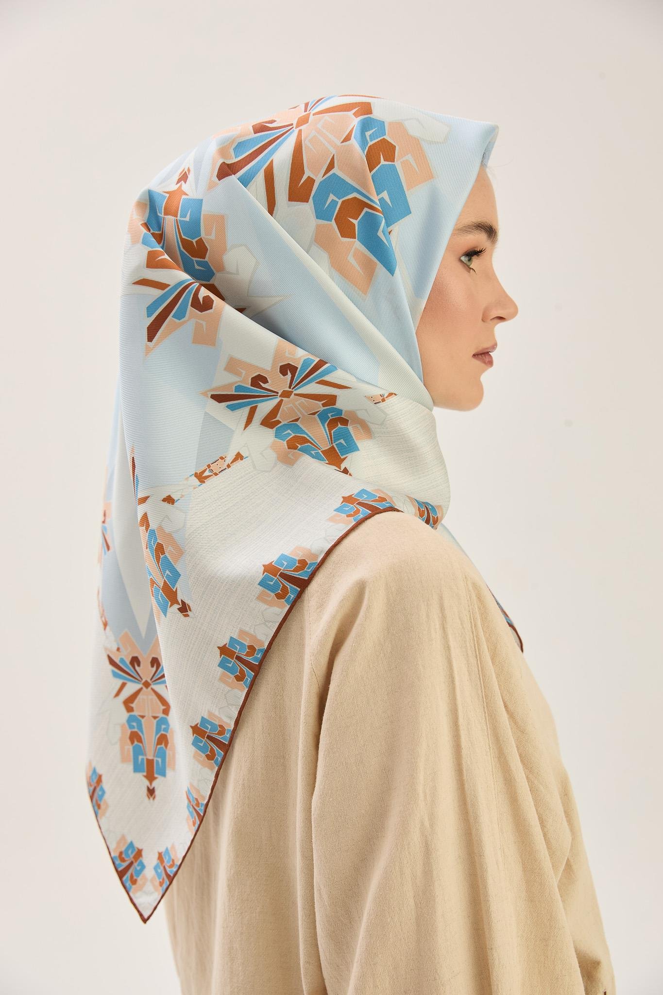 ŞİMAL MULBERRY İPEK EŞARP 90*90 CM - KAHVERENGİ