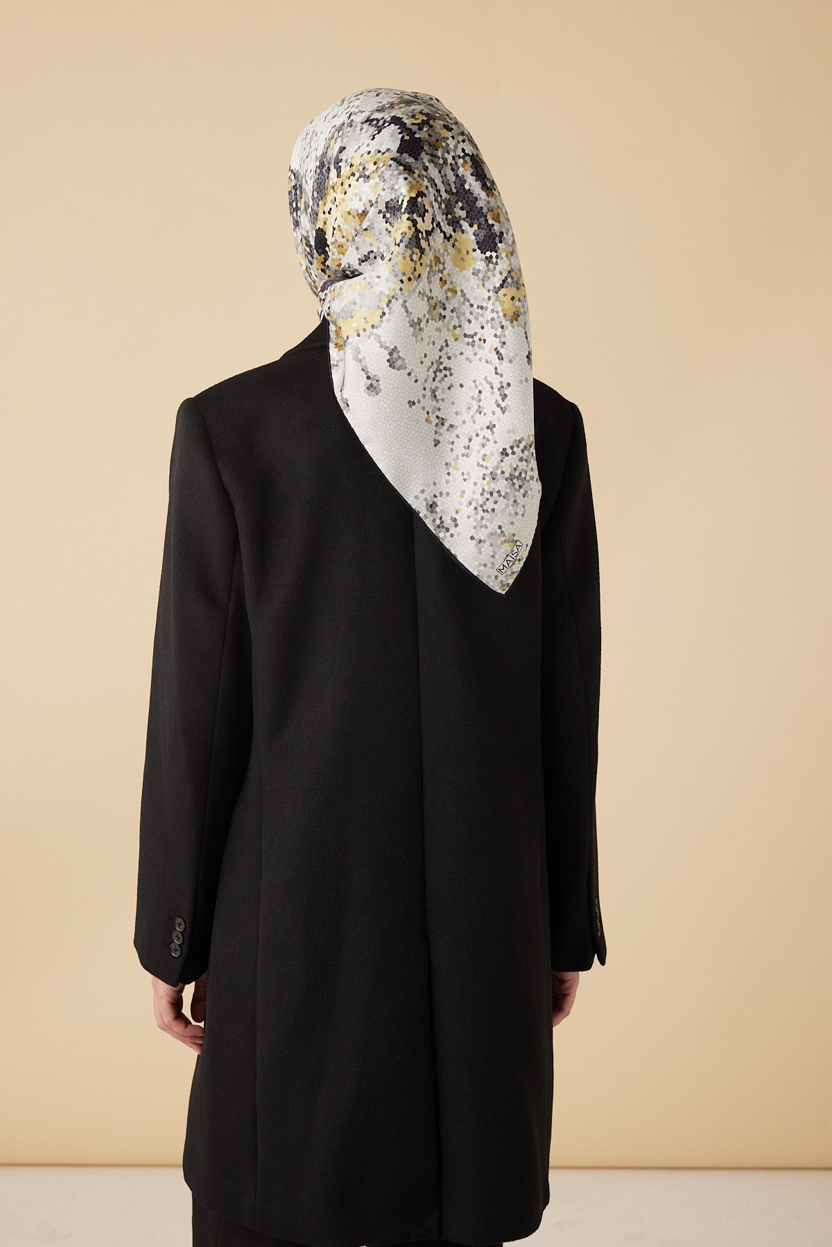 SU MASALI TİVİL İPEK EŞARP 90*90 CM - GRİ