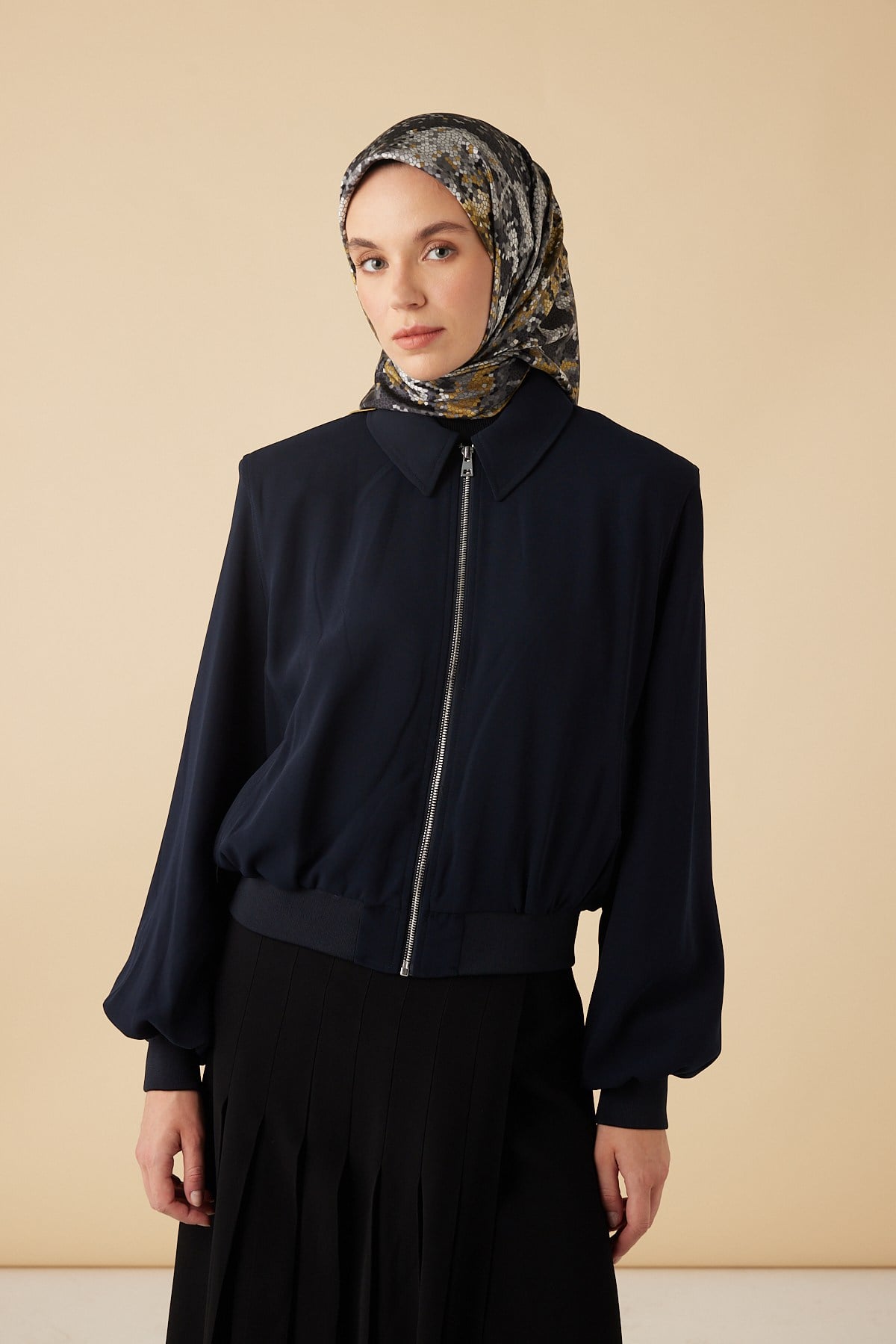 SU MASALI TİVİL İPEK EŞARP 90*90 CM - SİYAH