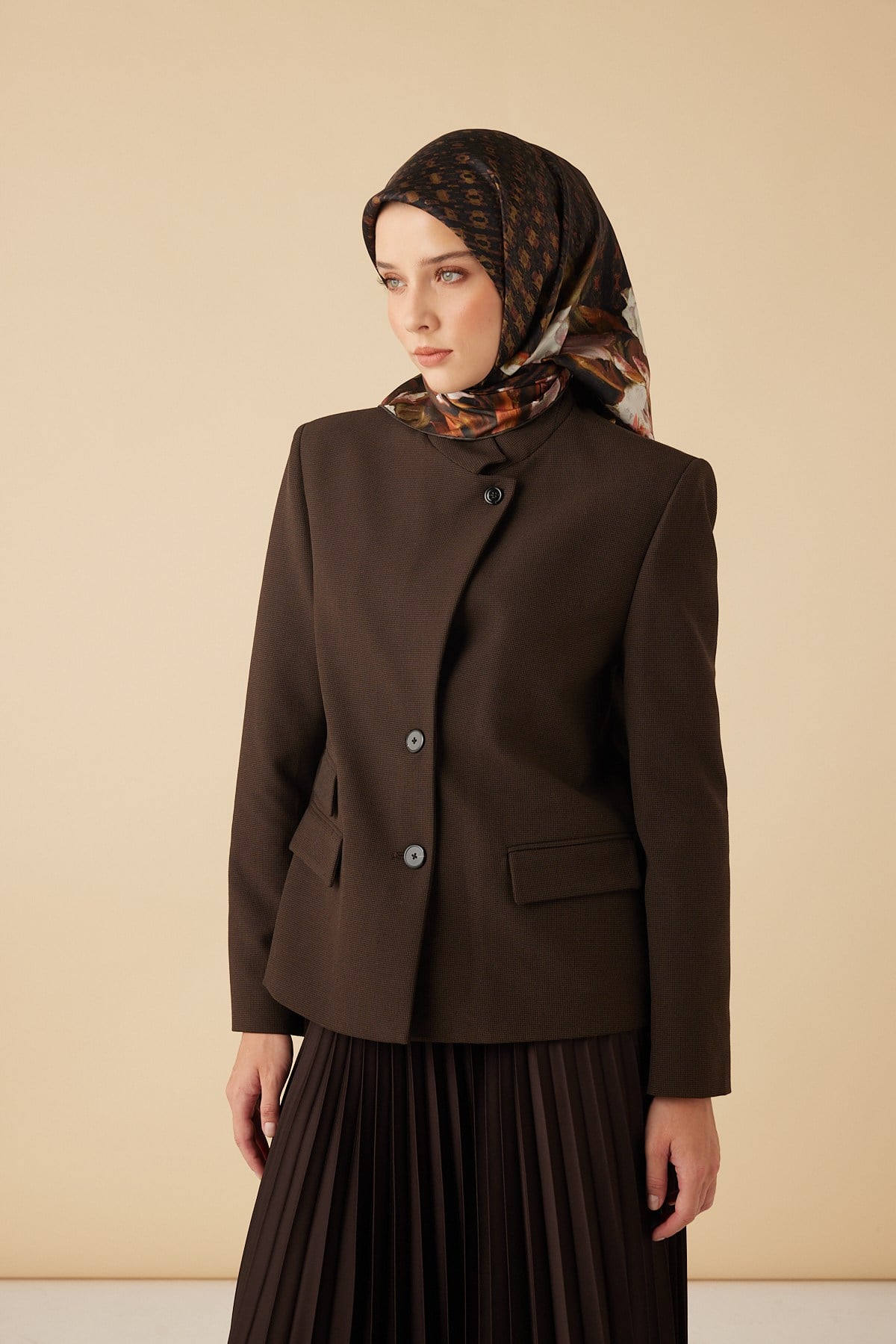 SUSEN TİVİL İPEK EŞARP 90*90 CM - KAHVERENGİ