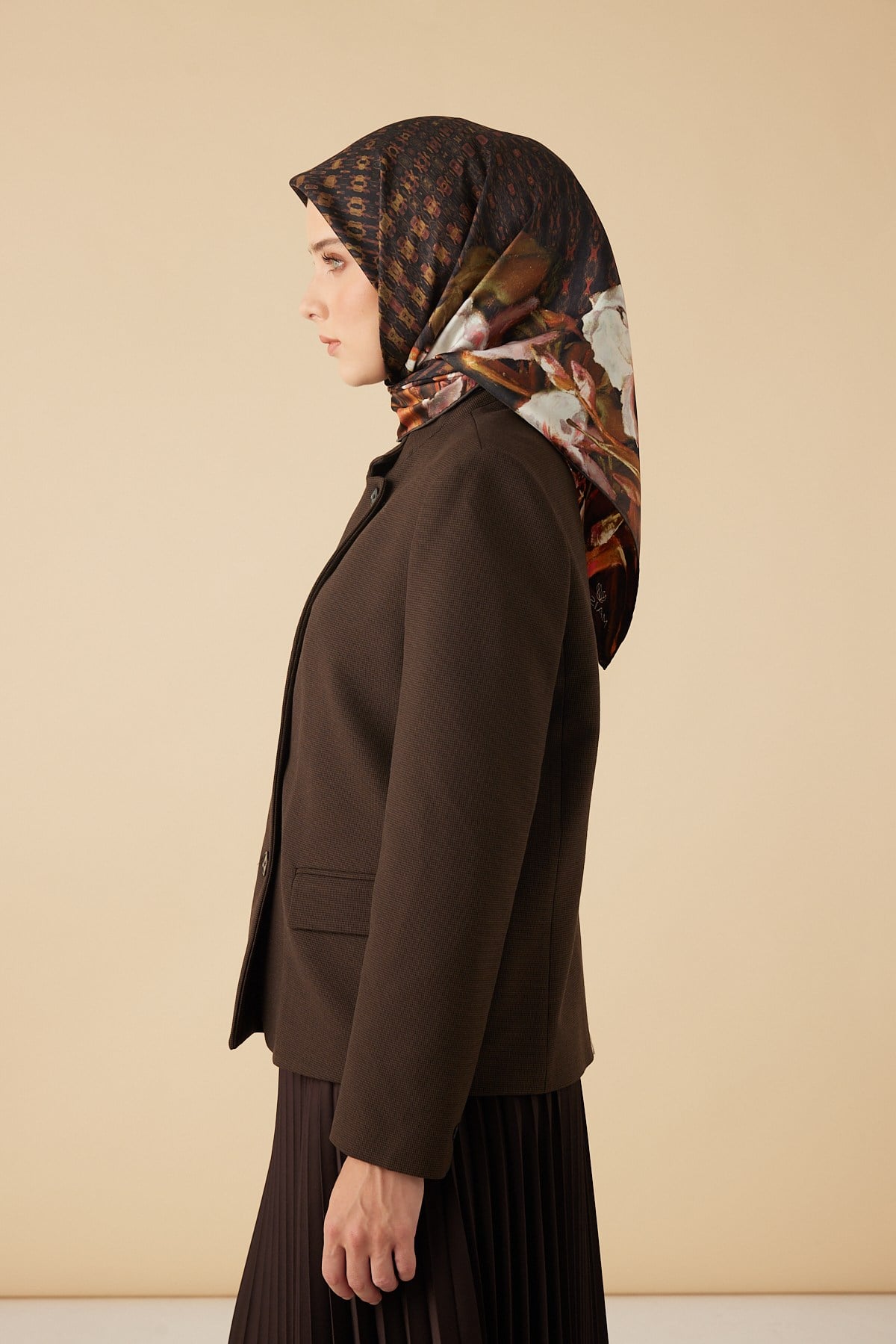 SUSEN TİVİL İPEK EŞARP 90*90 CM - KAHVERENGİ