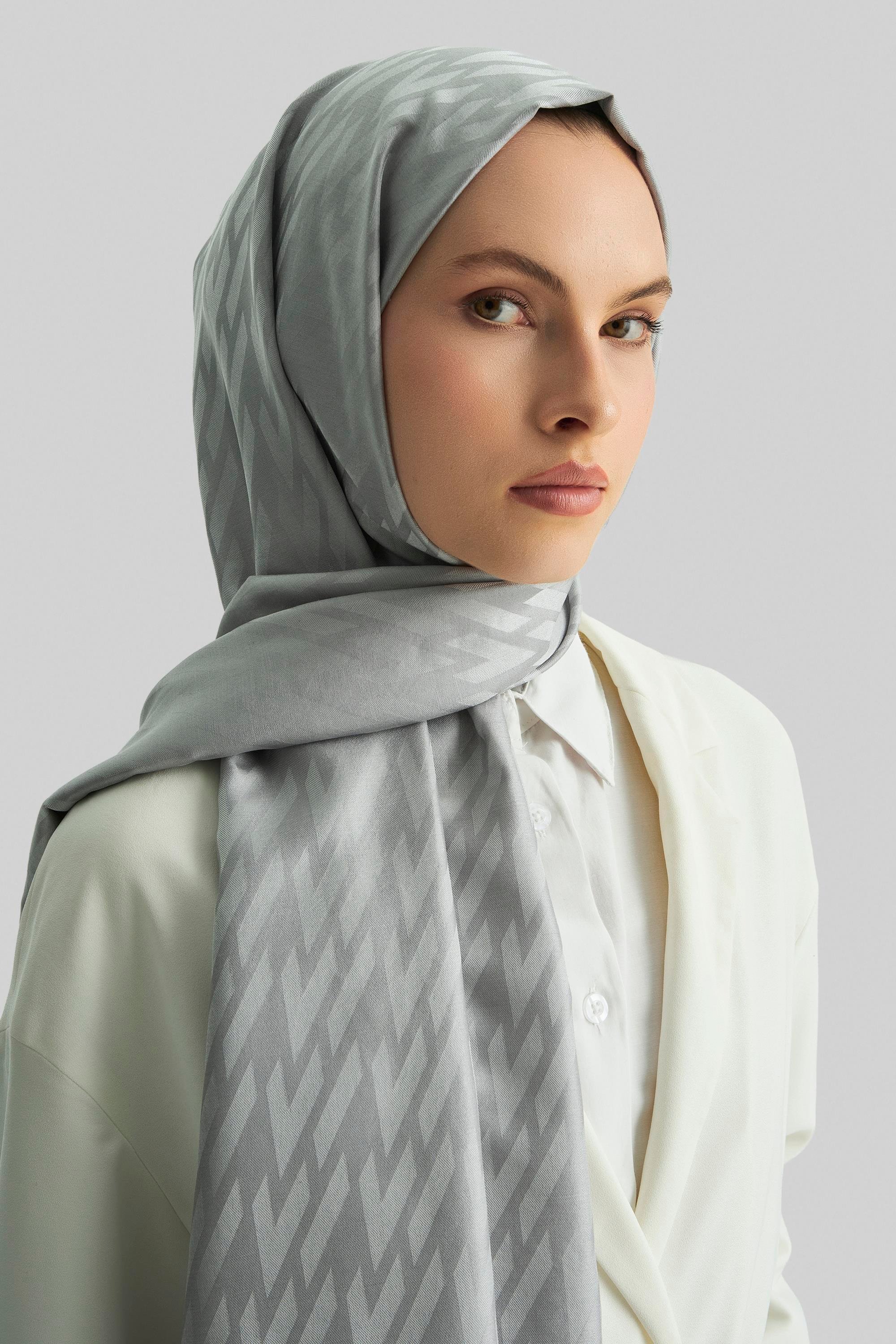 UMAY %100 İPEK JAKARLI ŞAL-AÇIK GRİ