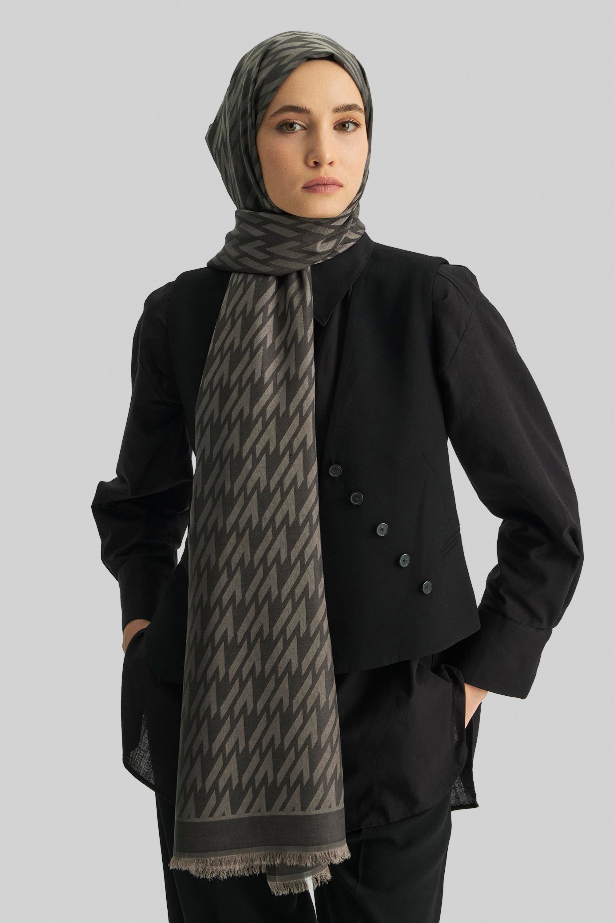 UMAY %100 İPEK JAKARLI ŞAL-FÜME