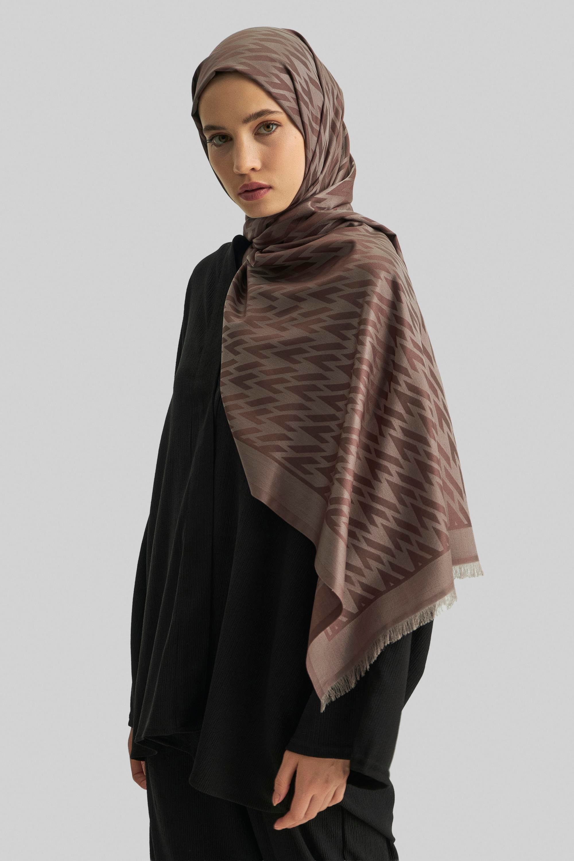 UMAY %100 İPEK JAKARLI ŞAL-KAHVERENGİ