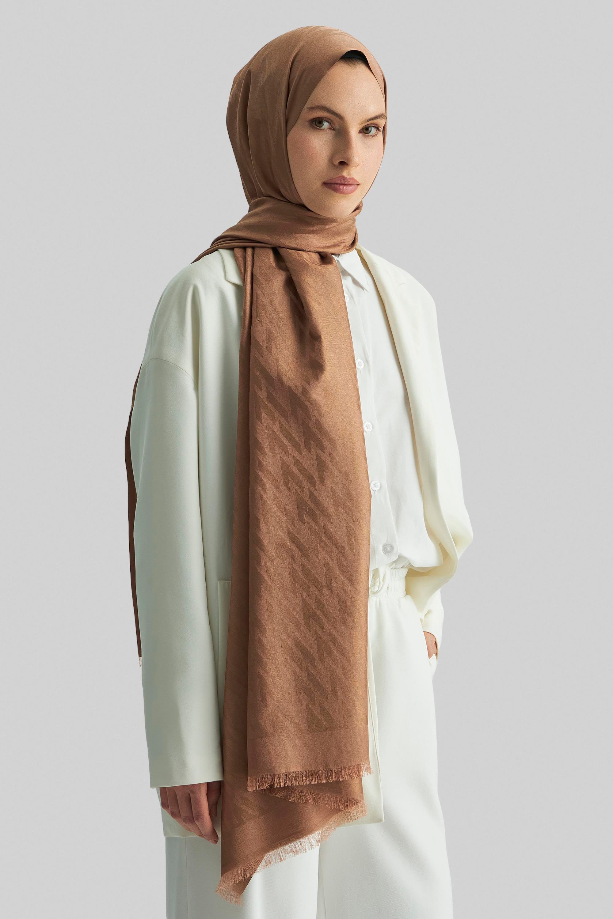 UMAY %100 İPEK JAKARLI ŞAL-SÜTLÜ KAHVE