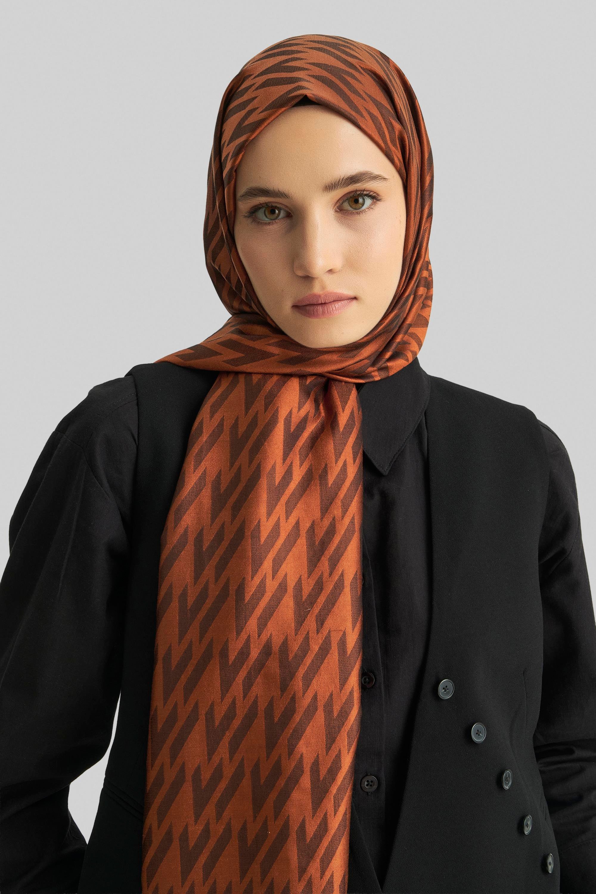 UMAY %100 İPEK JAKARLI ŞAL-TARÇIN