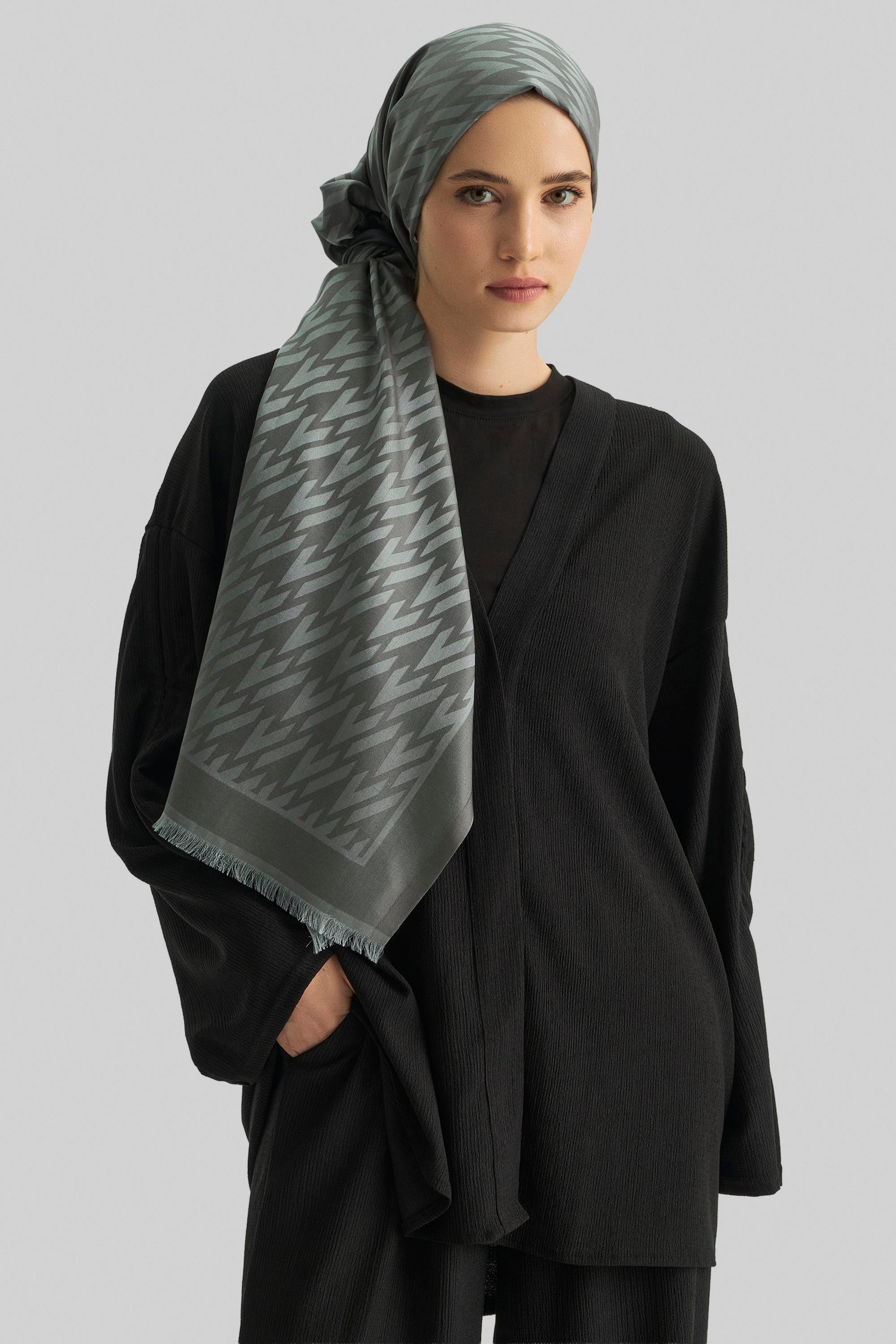 UMAY %100 İPEK JAKARLI ŞAL-TAŞ