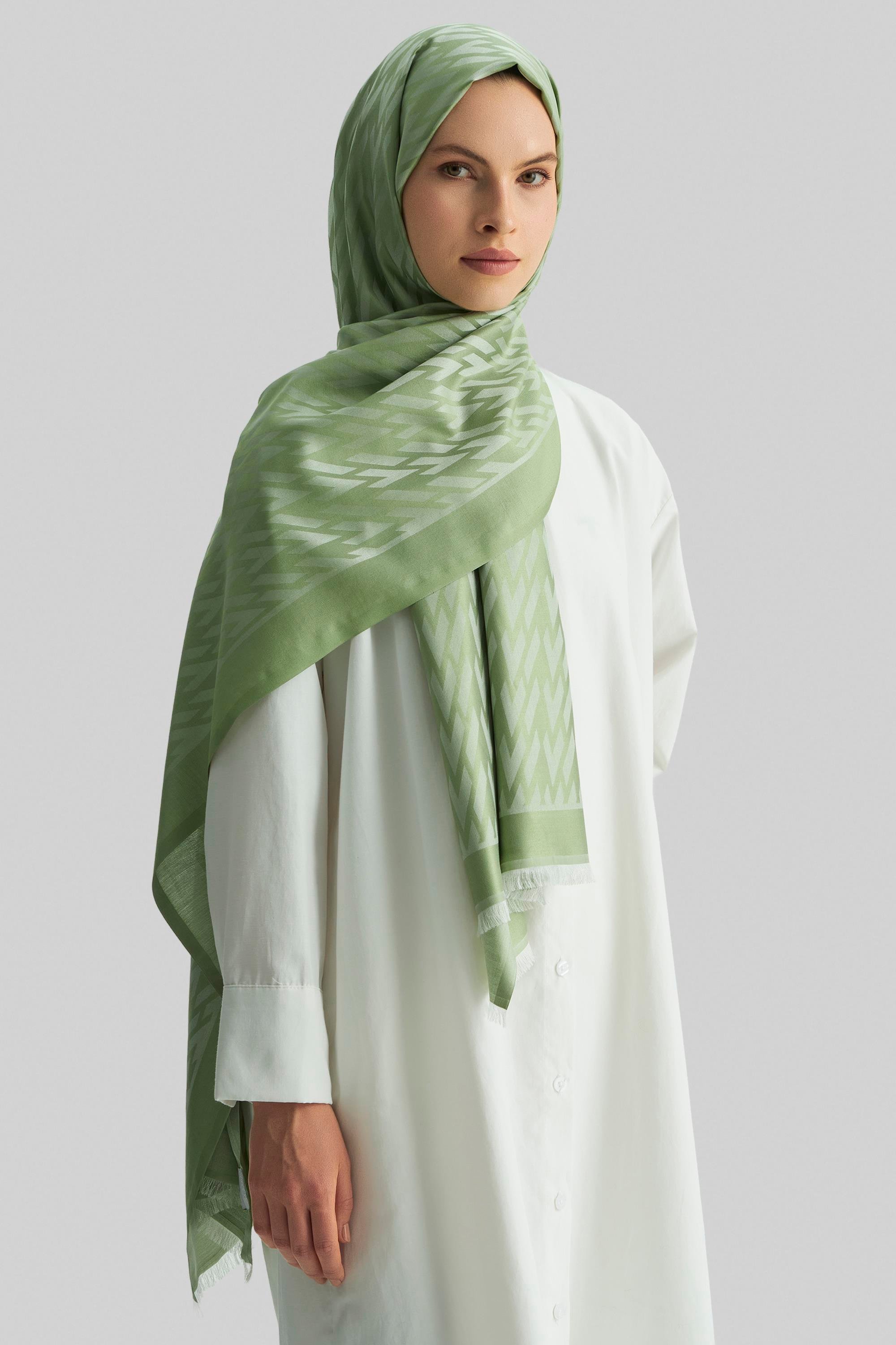UMAY %100 İPEK JAKARLI ŞAL-YEŞİL