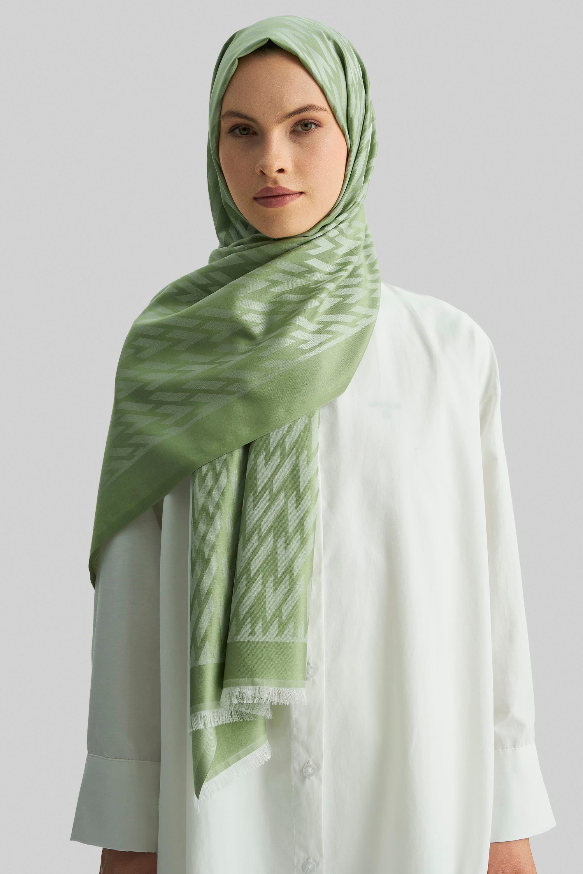 UMAY %100 İPEK JAKARLI ŞAL-YEŞİL