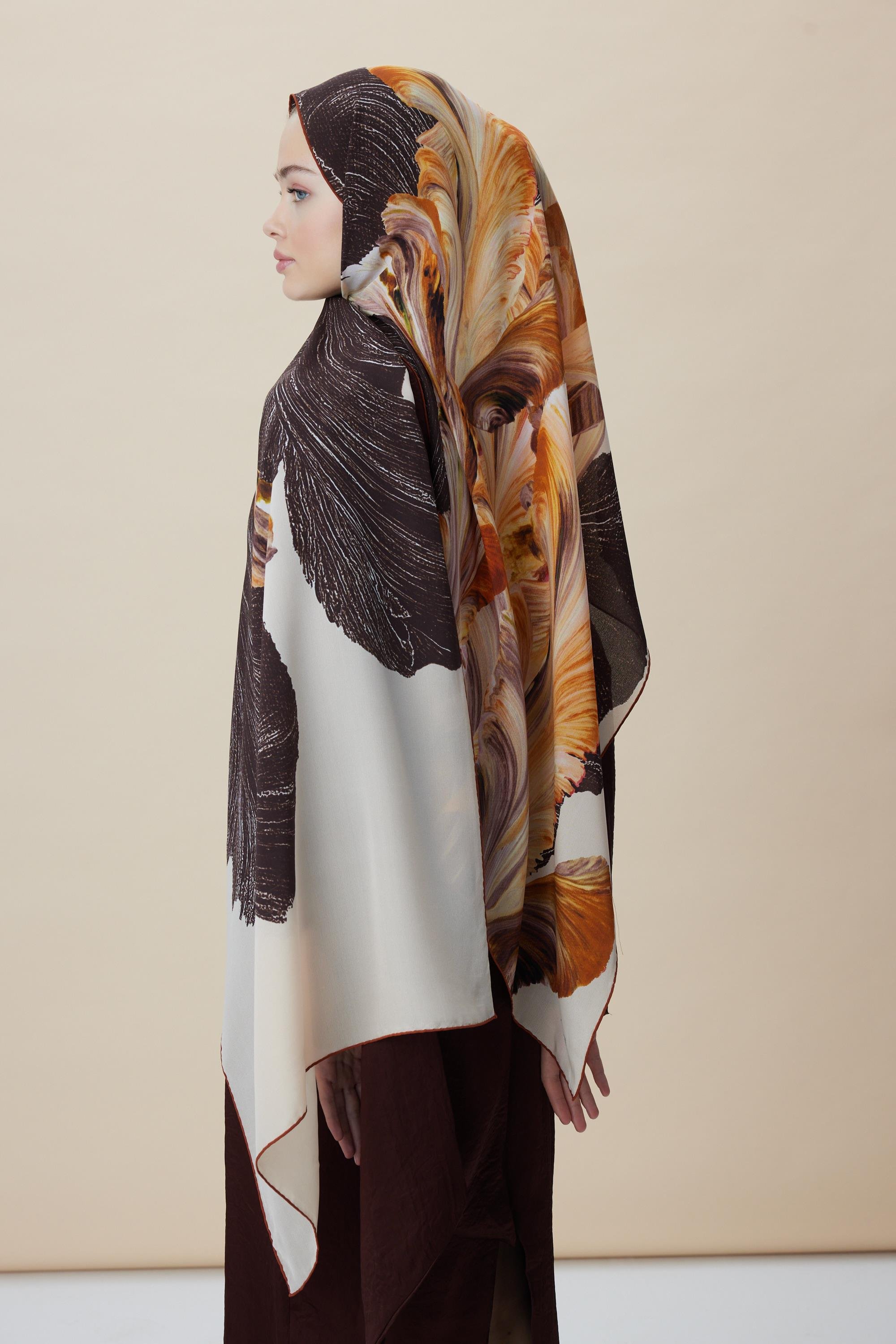 YAKAMOZ KREP İPEK ŞAL 70*190 CM - KAHVERENGİ