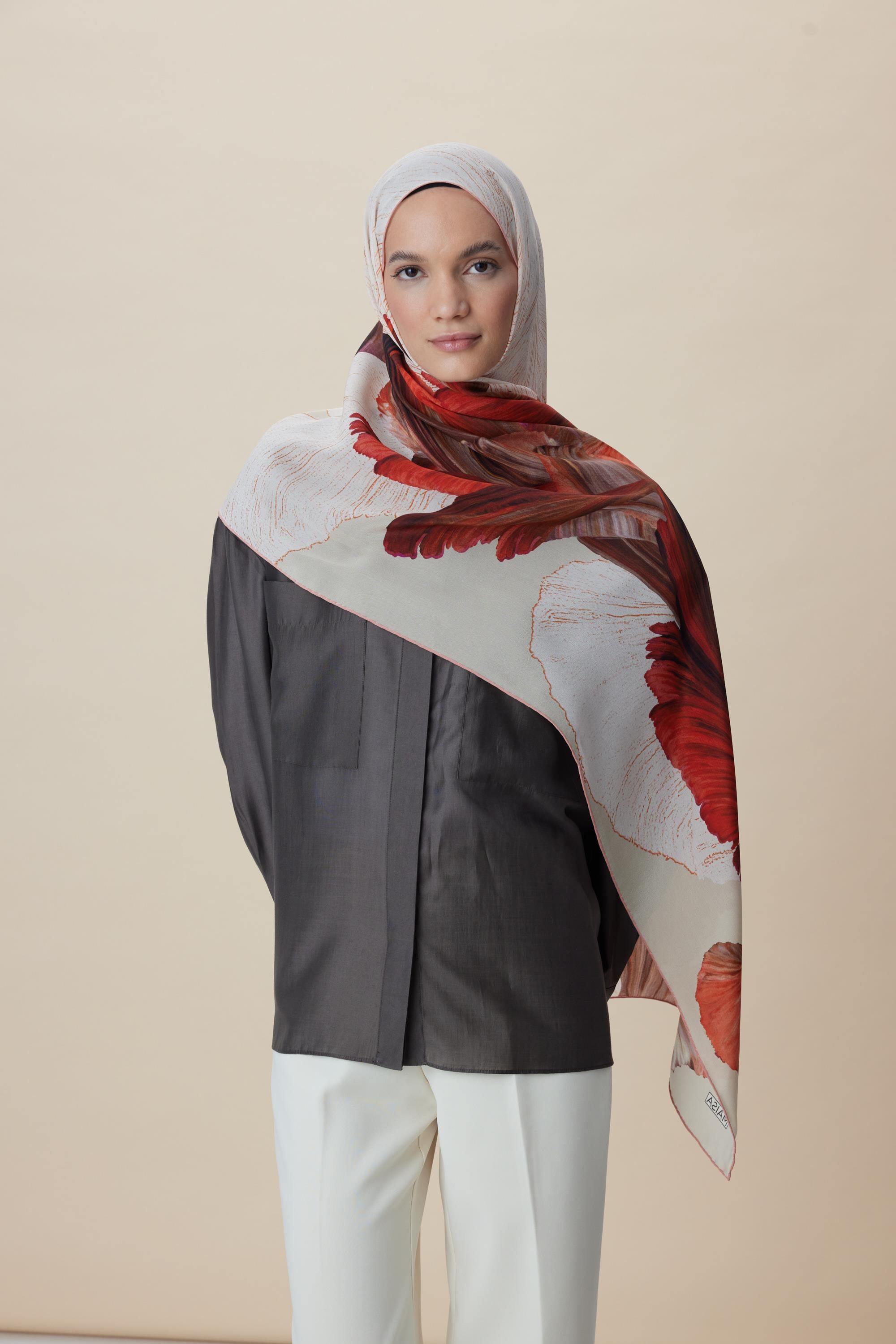 YAKAMOZ KREP İPEK ŞAL 70*190 CM - NAR ÇİÇEĞİ