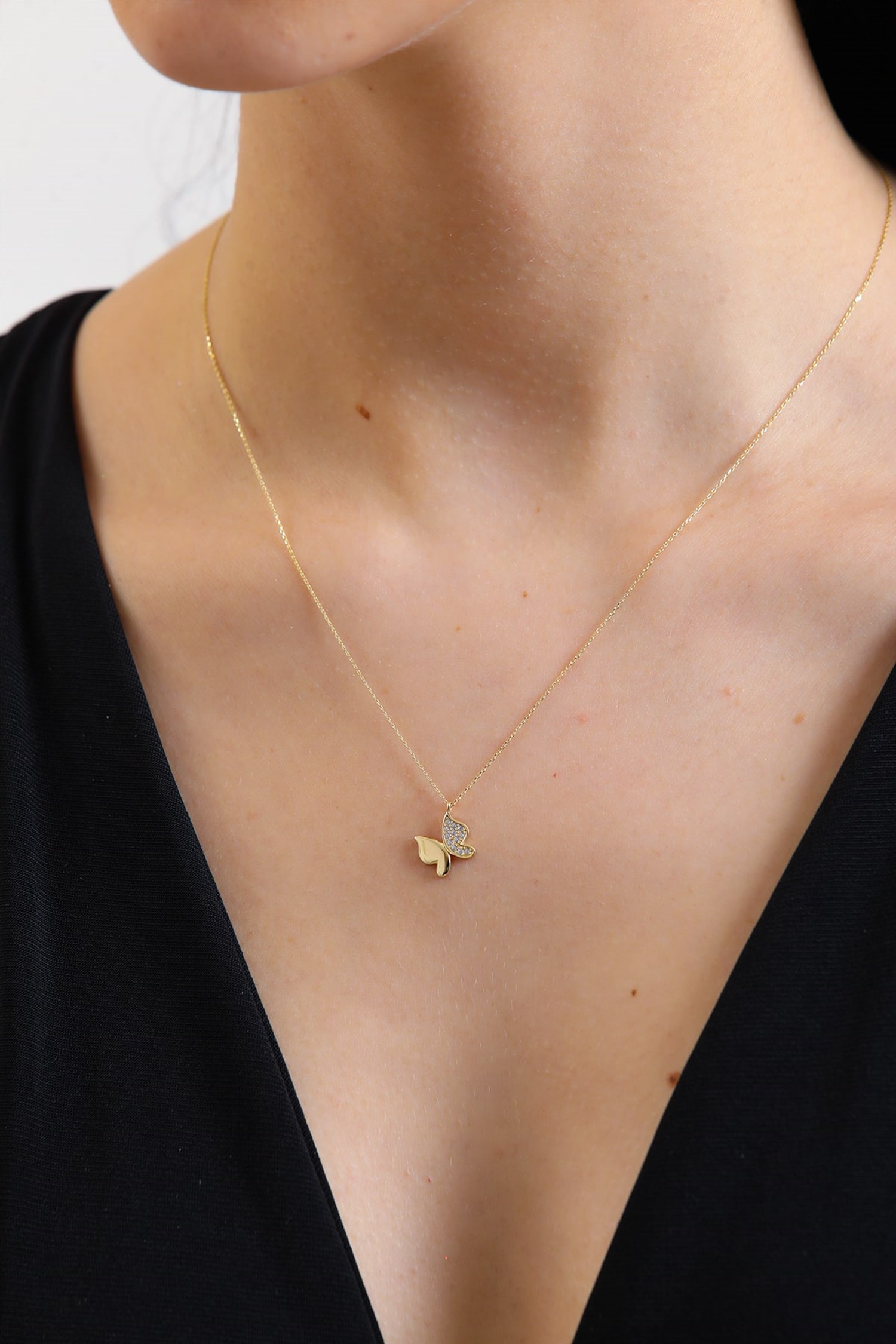 Altın Kelebek Kolye
