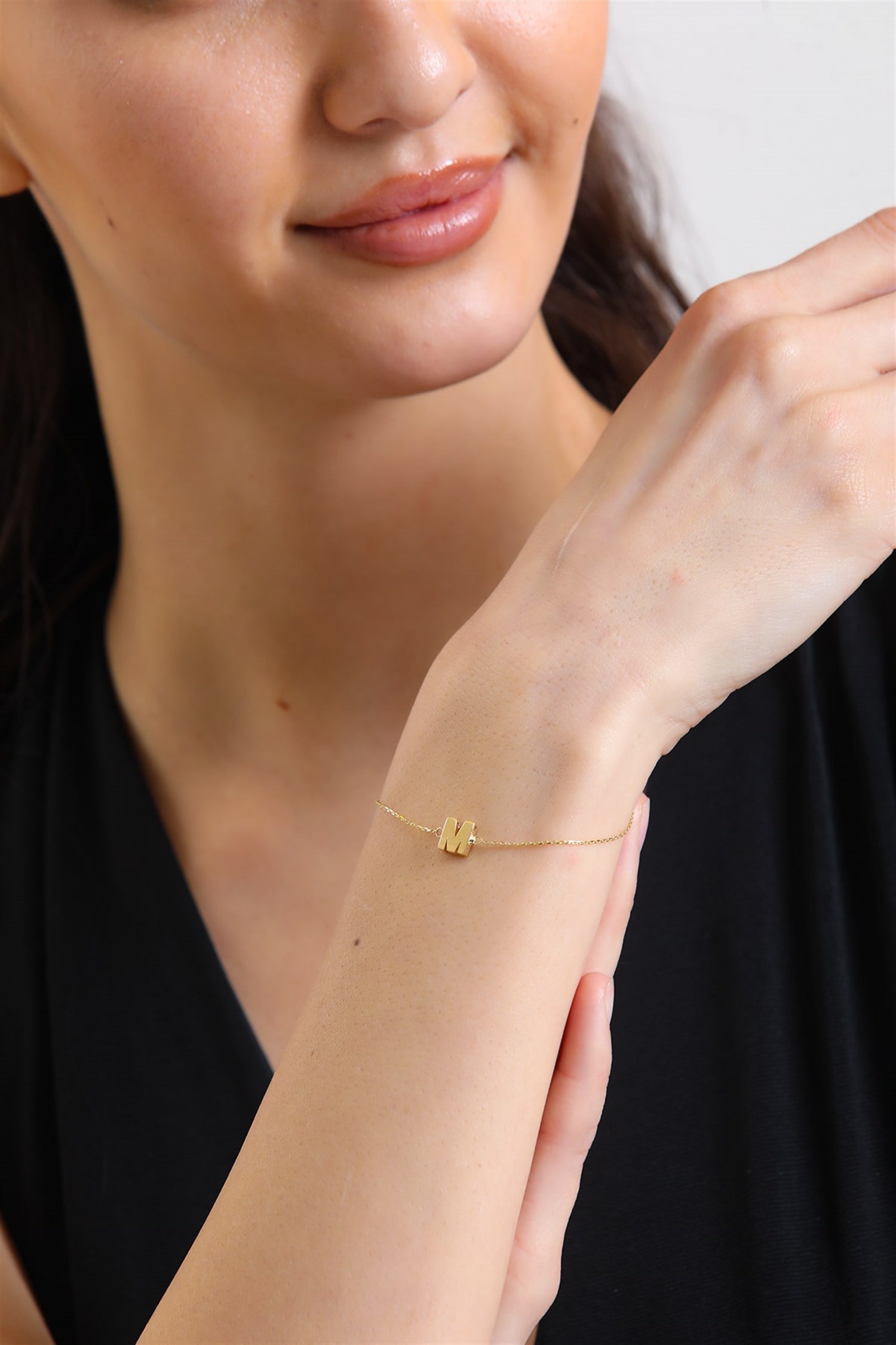 Altın M Harfi Bileklik