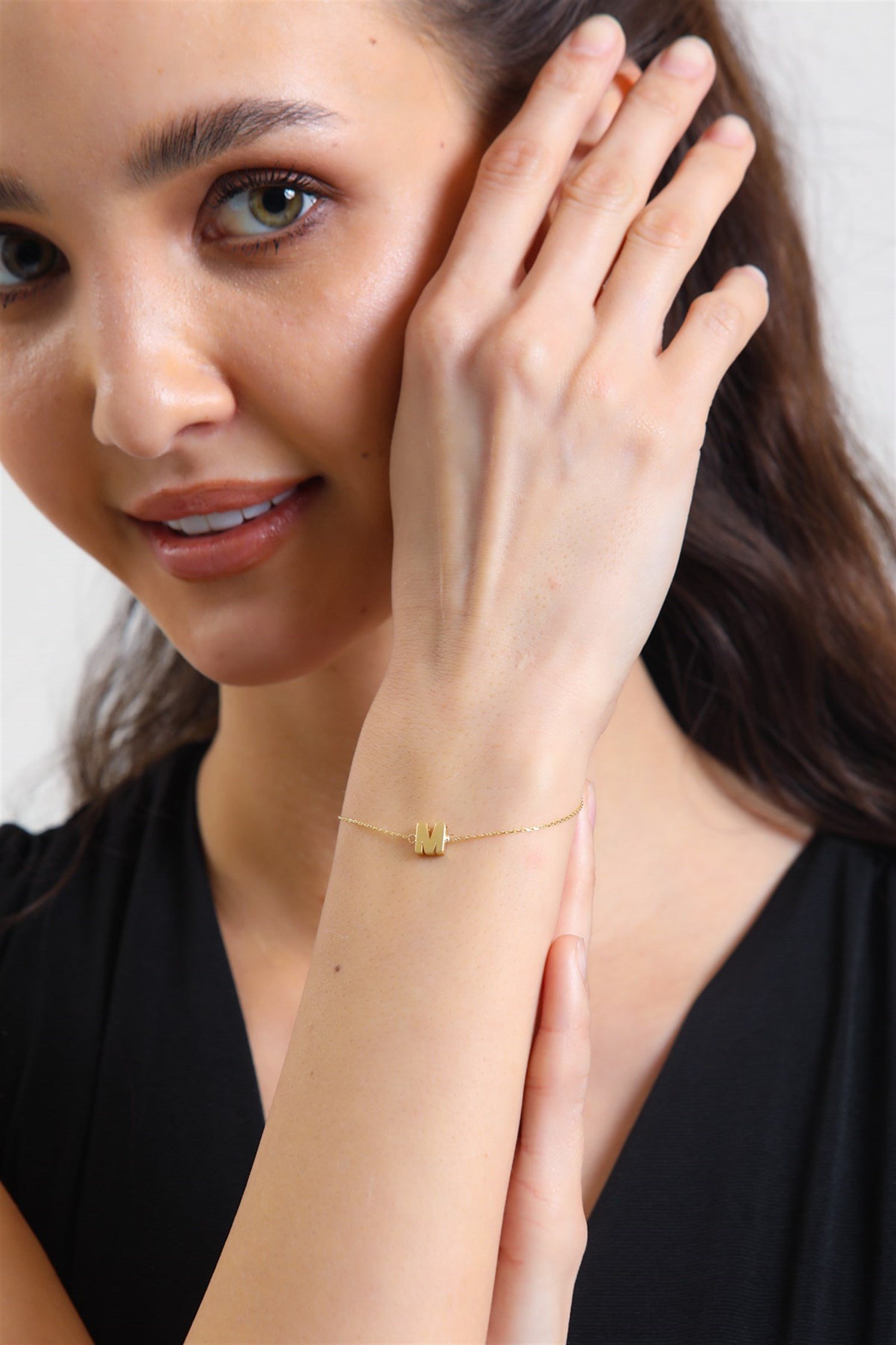 Altın M Harfi Bileklik