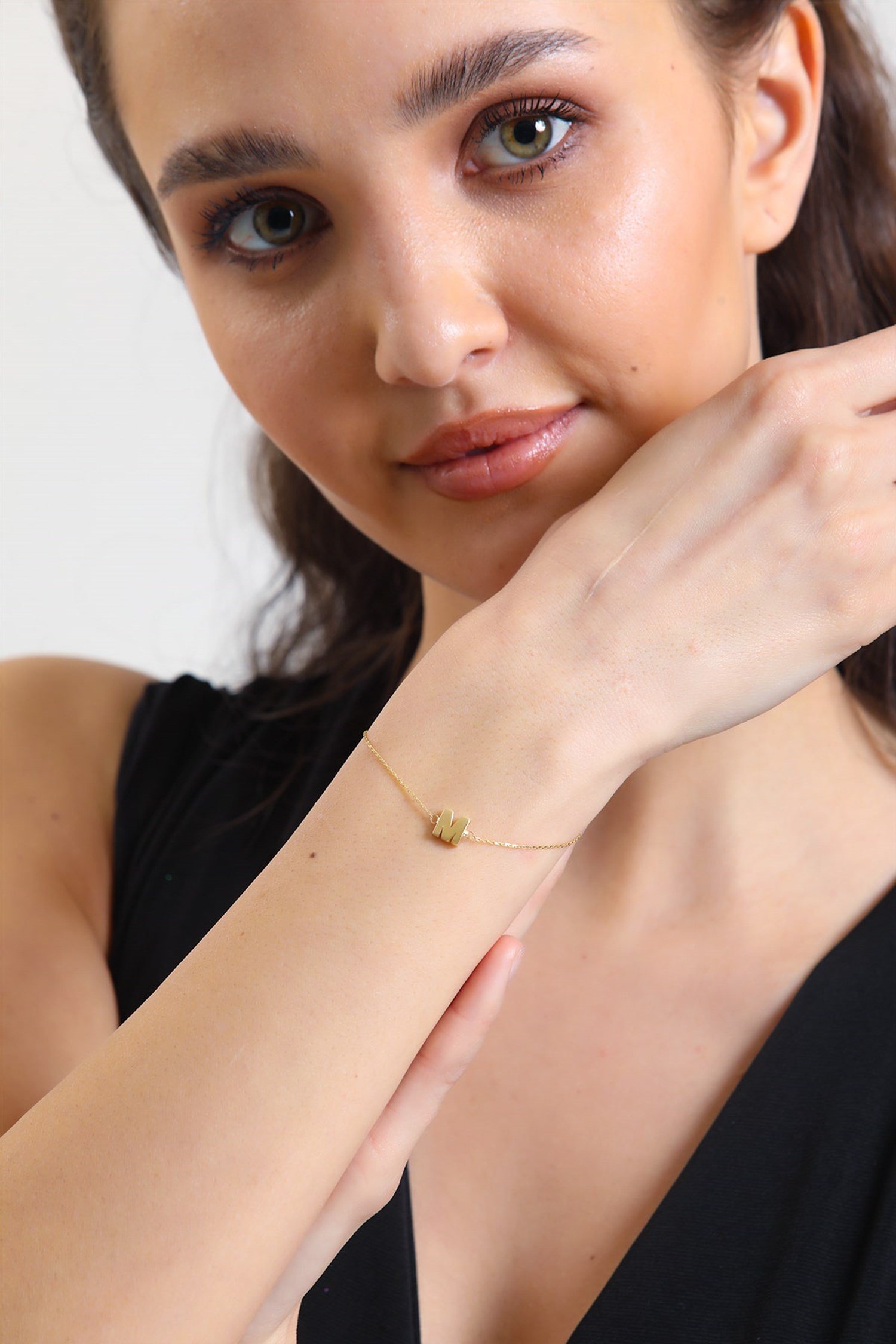 Altın M Harfi Bileklik