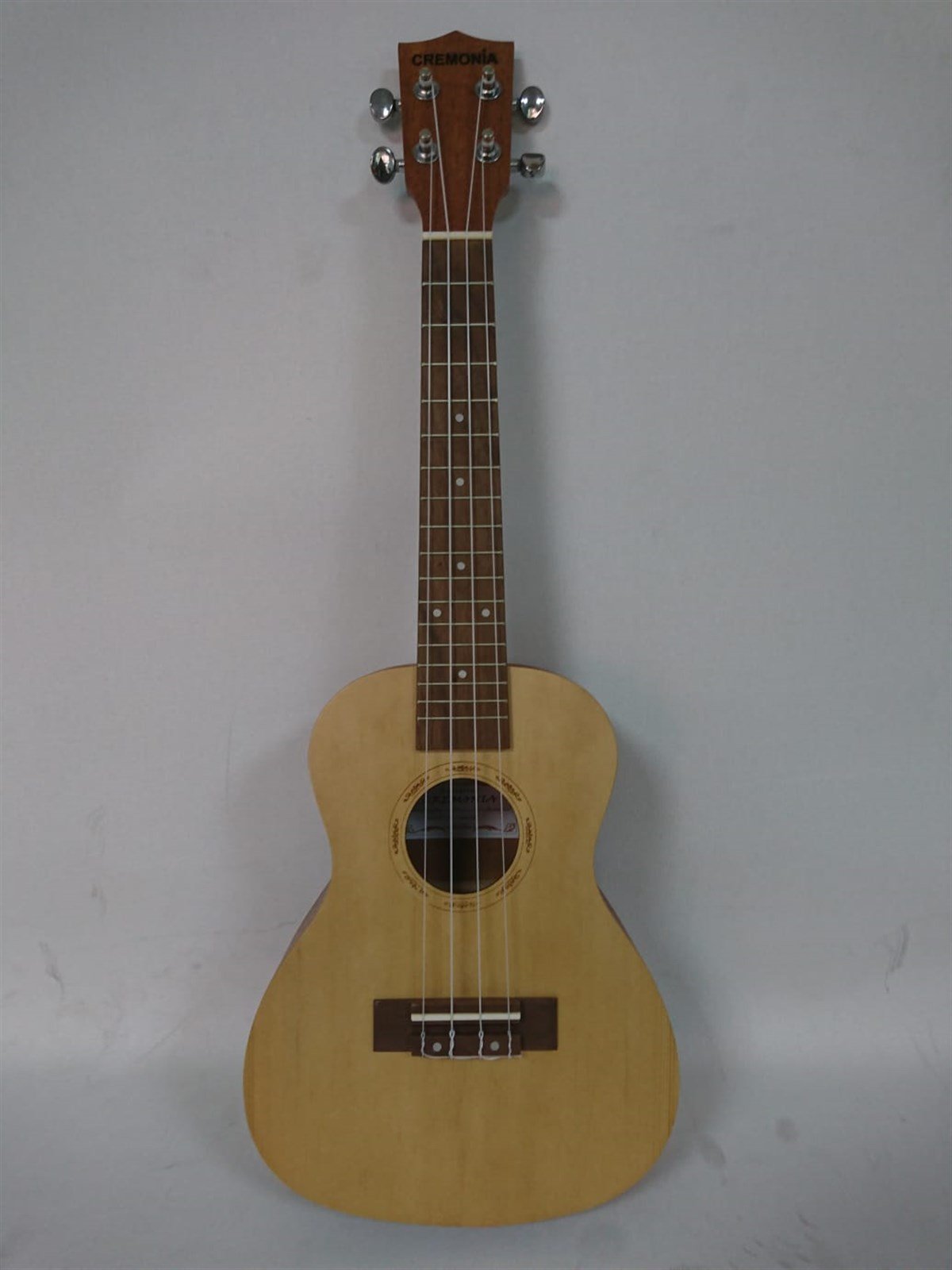 UKULELE 23