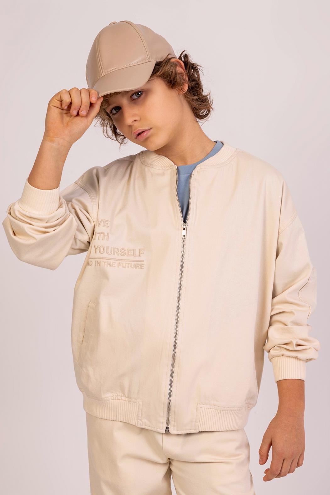 Arkası Yazı İşlemeli Erkek Ceket - Krem