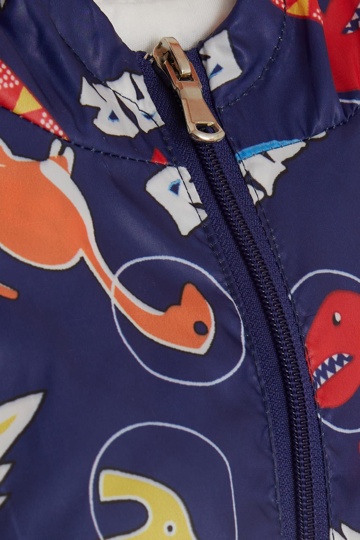 DİNAZORLU ERKEK YAĞMURLU