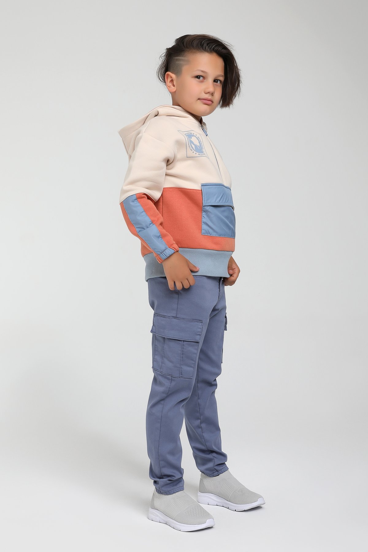 DÜNYA LOGOLU ERKEK SWEAT