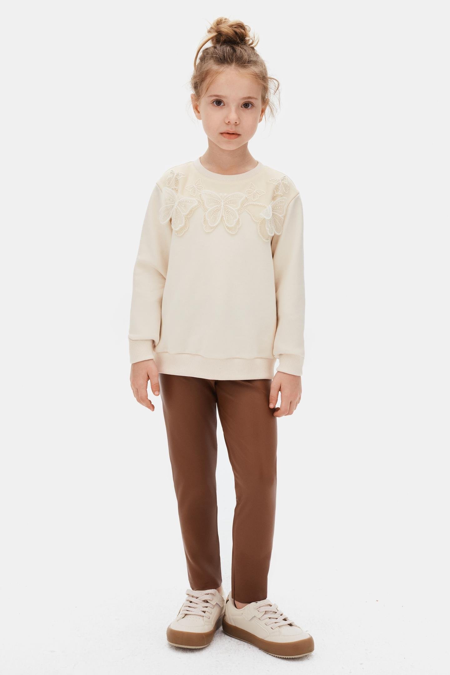 Kelebek İşlemeli Sweat - Krem