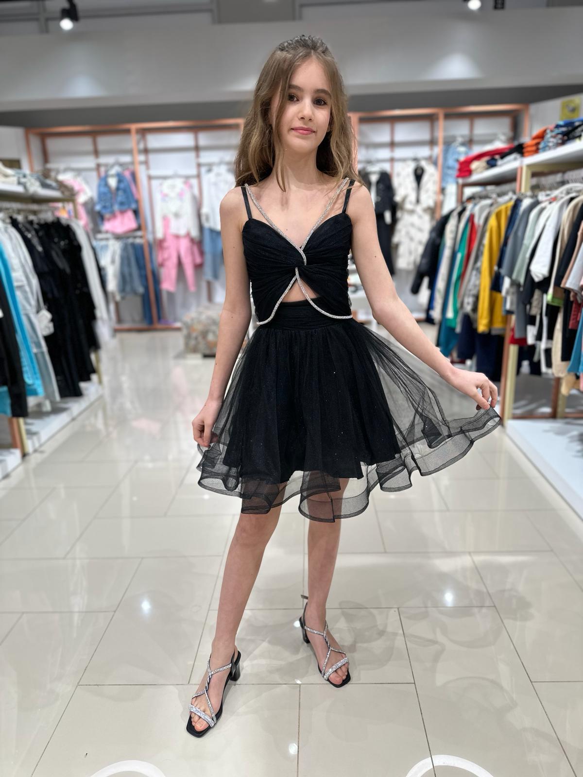 ÖNÜ ZİNCİR DETAYLI ABİYE