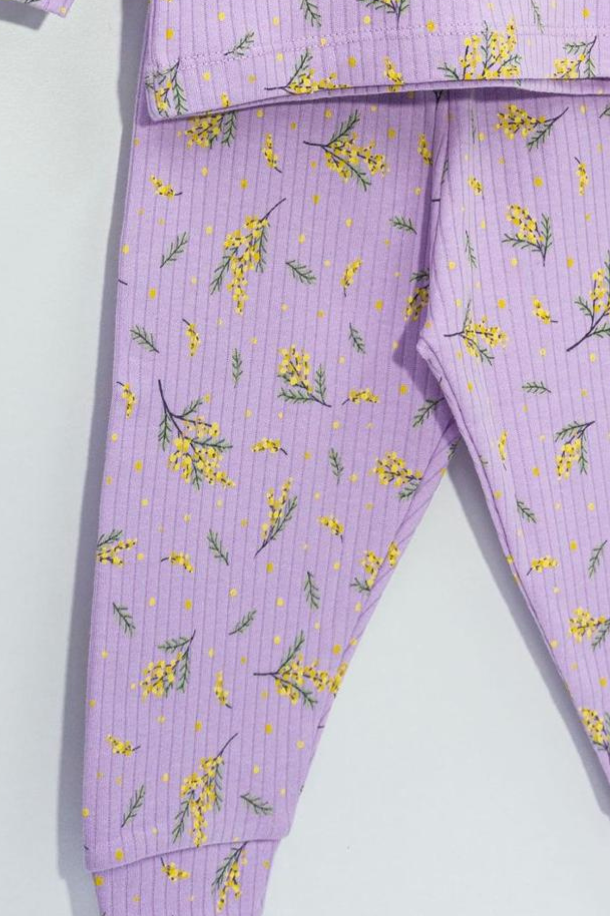 Sarı Çiçek Desenli Pijama Takımı - Lila