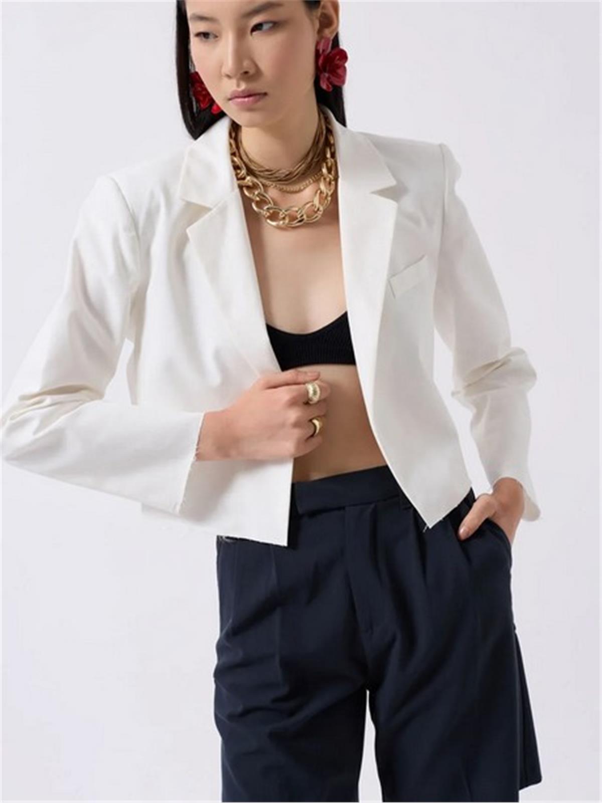 Beyaz Crop Keten Blazer Ceket