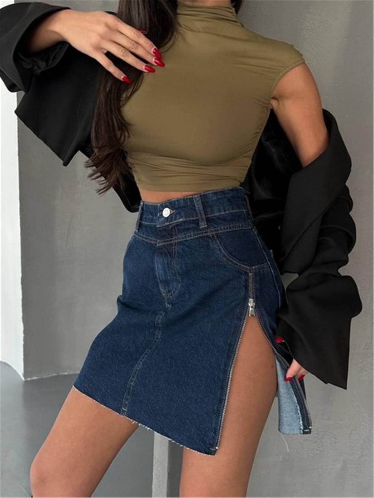 Koyu Mavi Yırtmaçlı Fermuarlı Denim Mini Etek