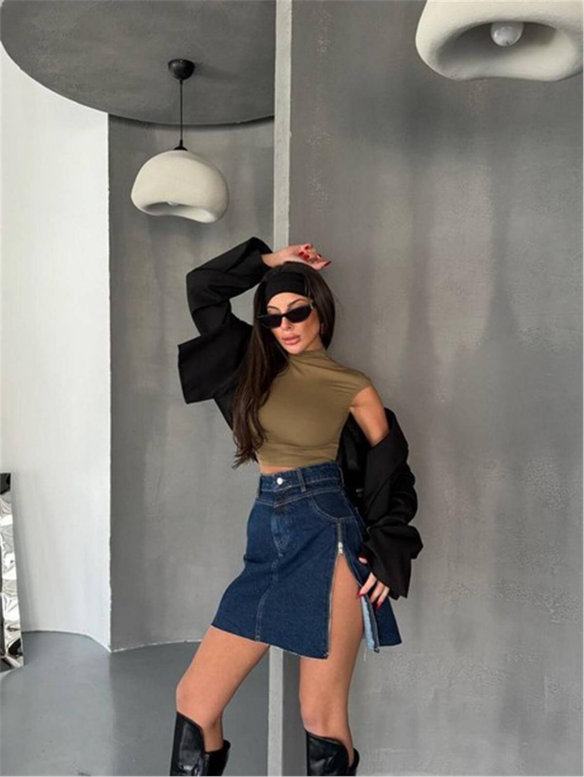 Koyu Mavi Yırtmaçlı Fermuarlı Denim Mini Etek
