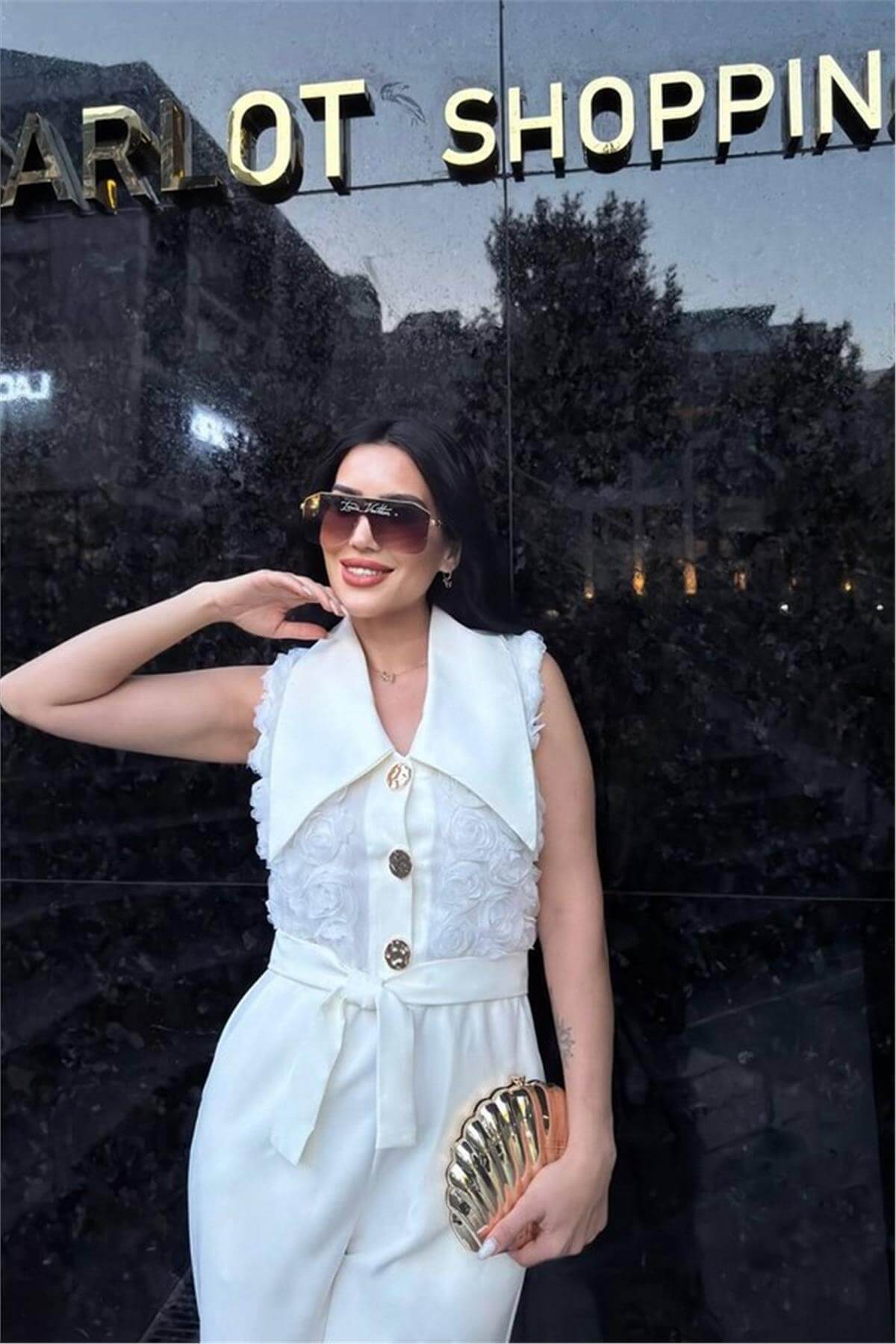 Kuşaklı Gül Detaylı Gömlek Yaka Beyaz Tulum