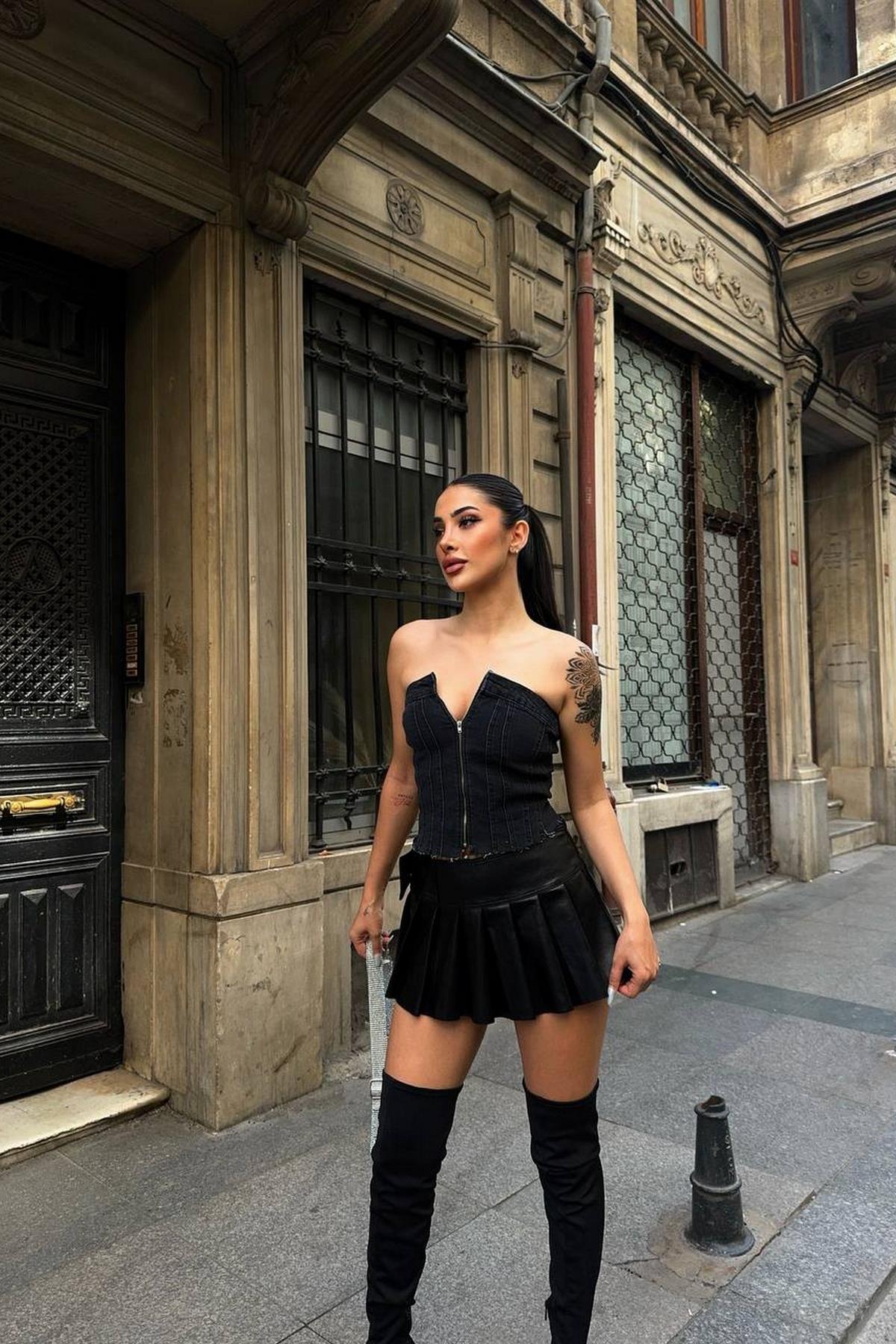 Siyah Fermuarlı Denim Büstiyer