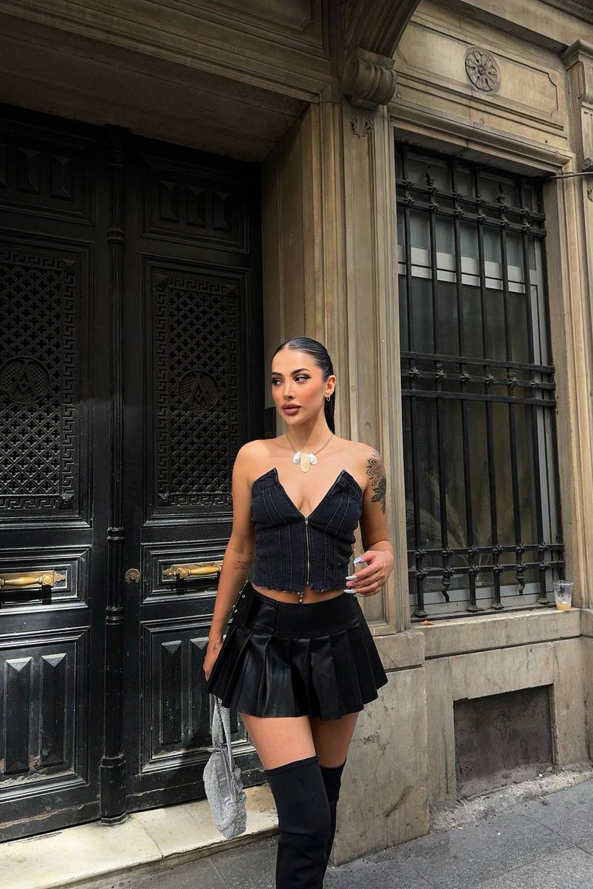 Siyah Fermuarlı Denim Büstiyer