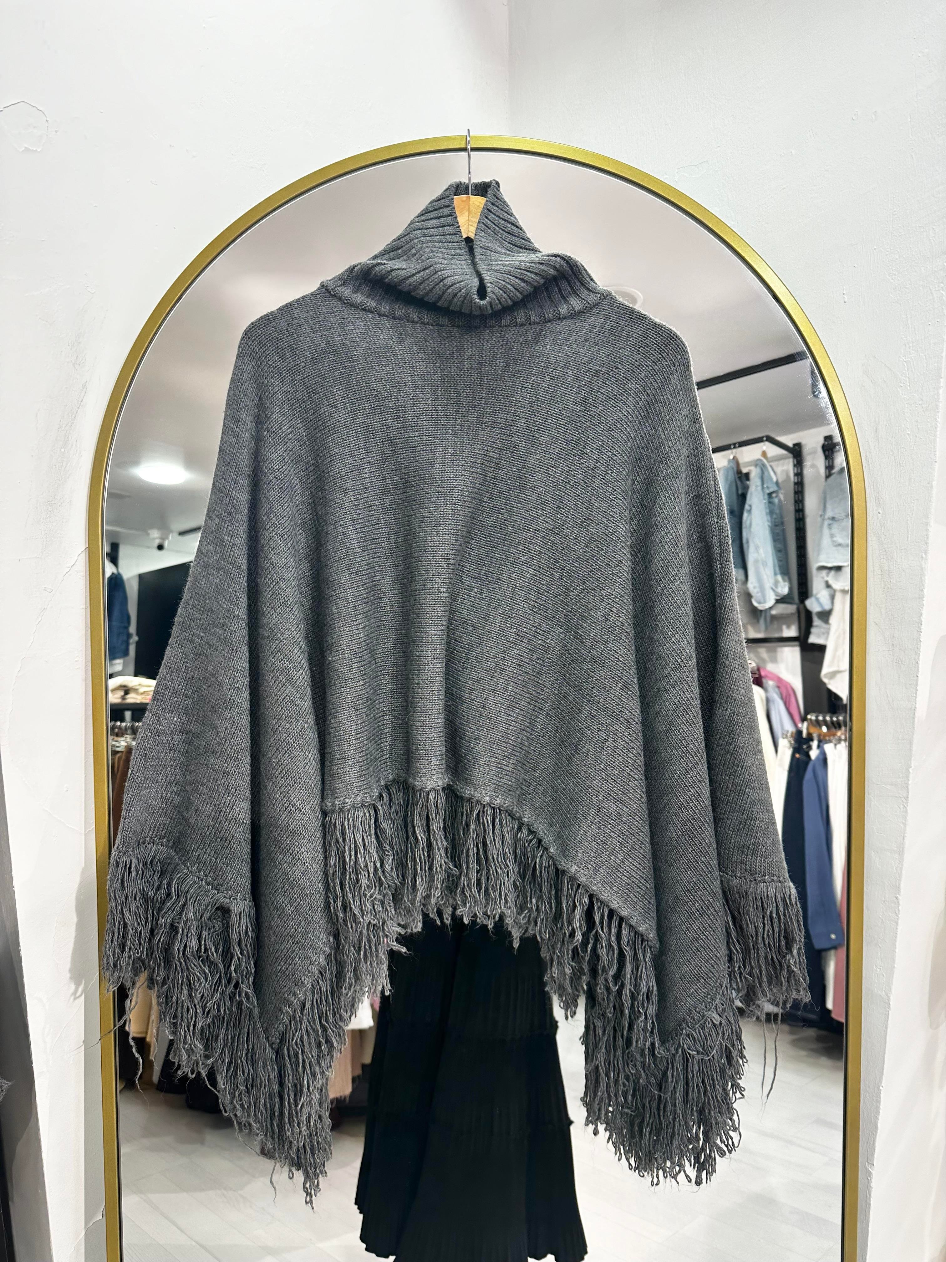 Antrasit Püsküllü Panço