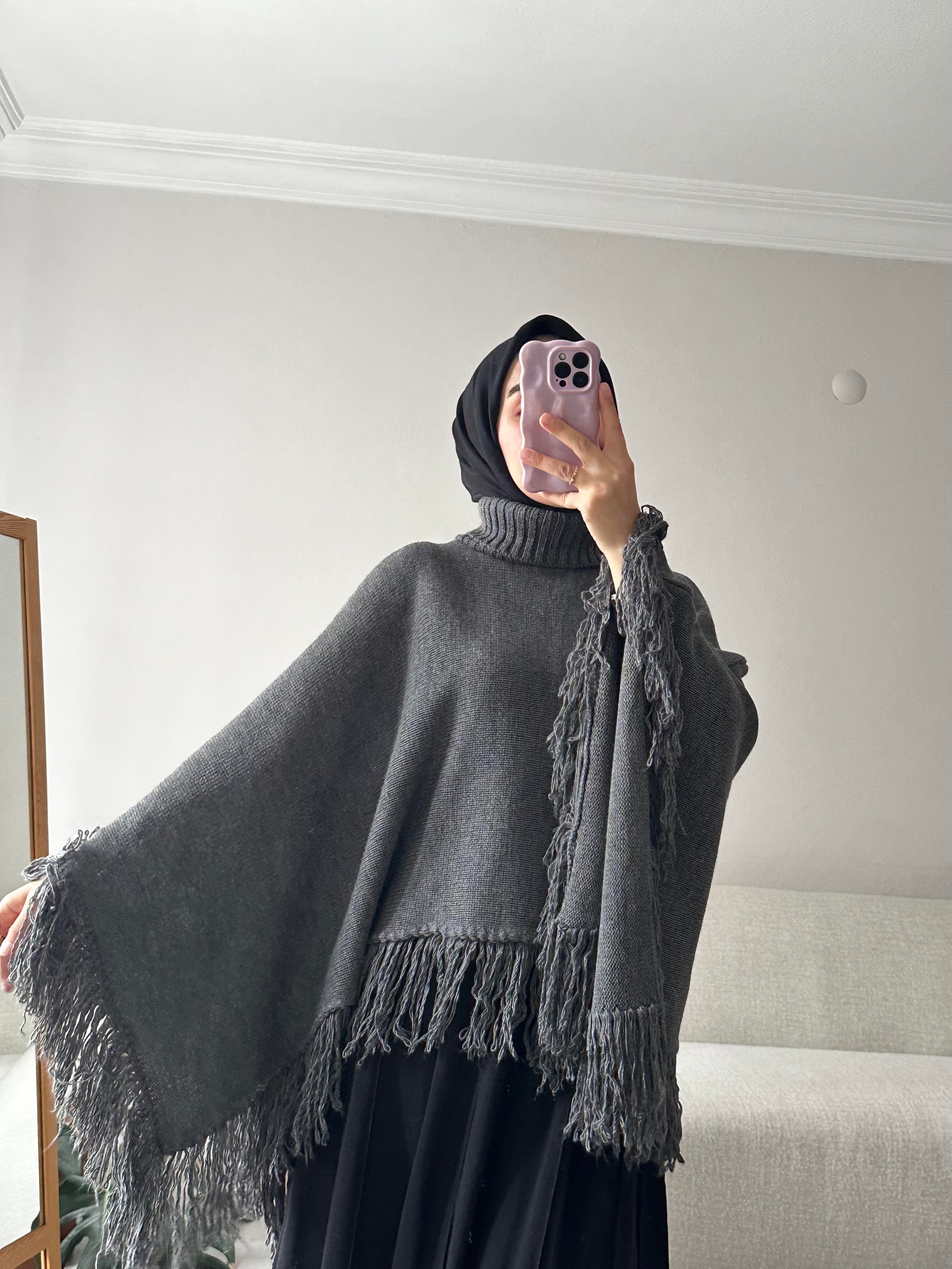 Antrasit Püsküllü Panço