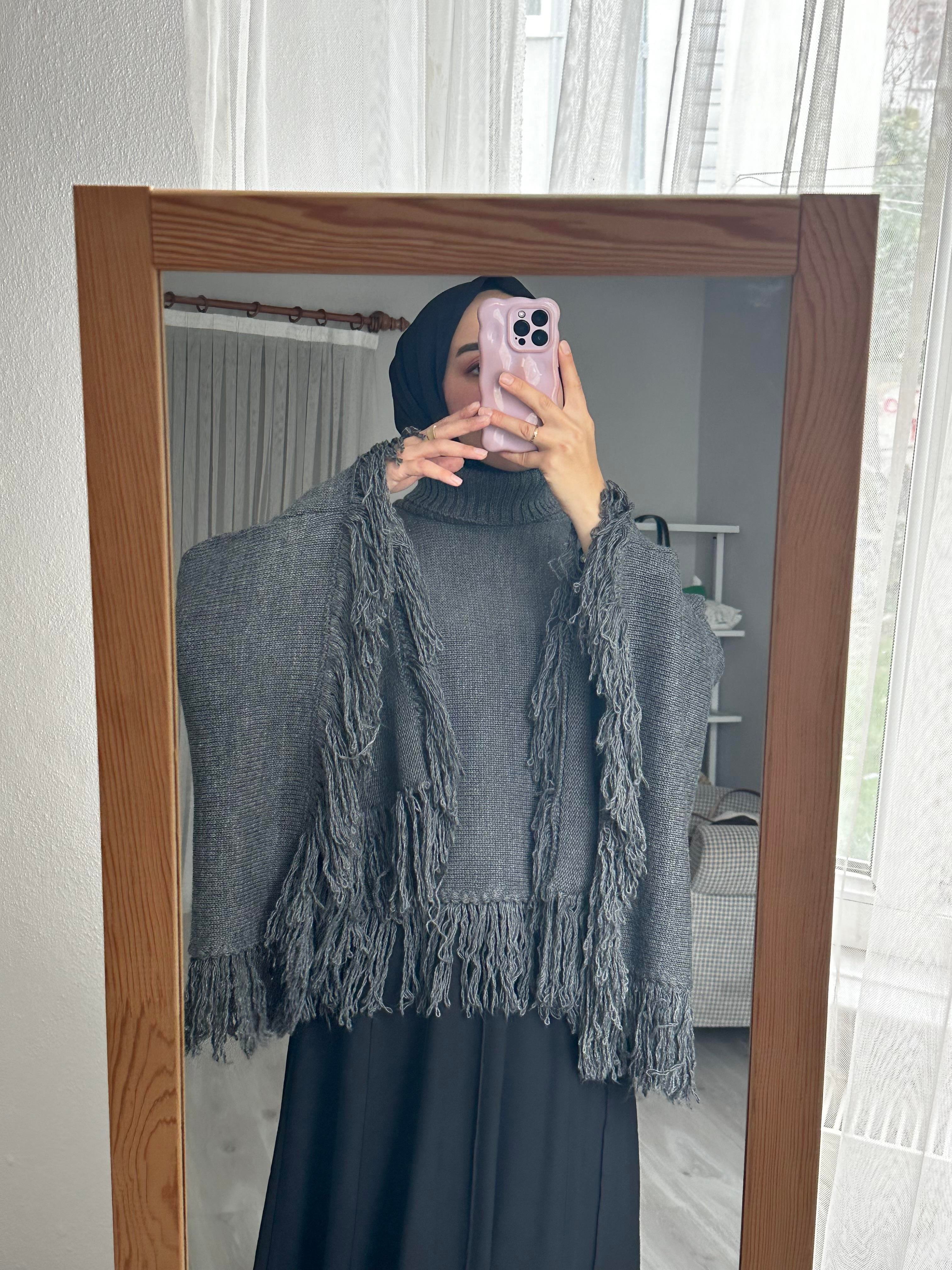 Antrasit Püsküllü Panço