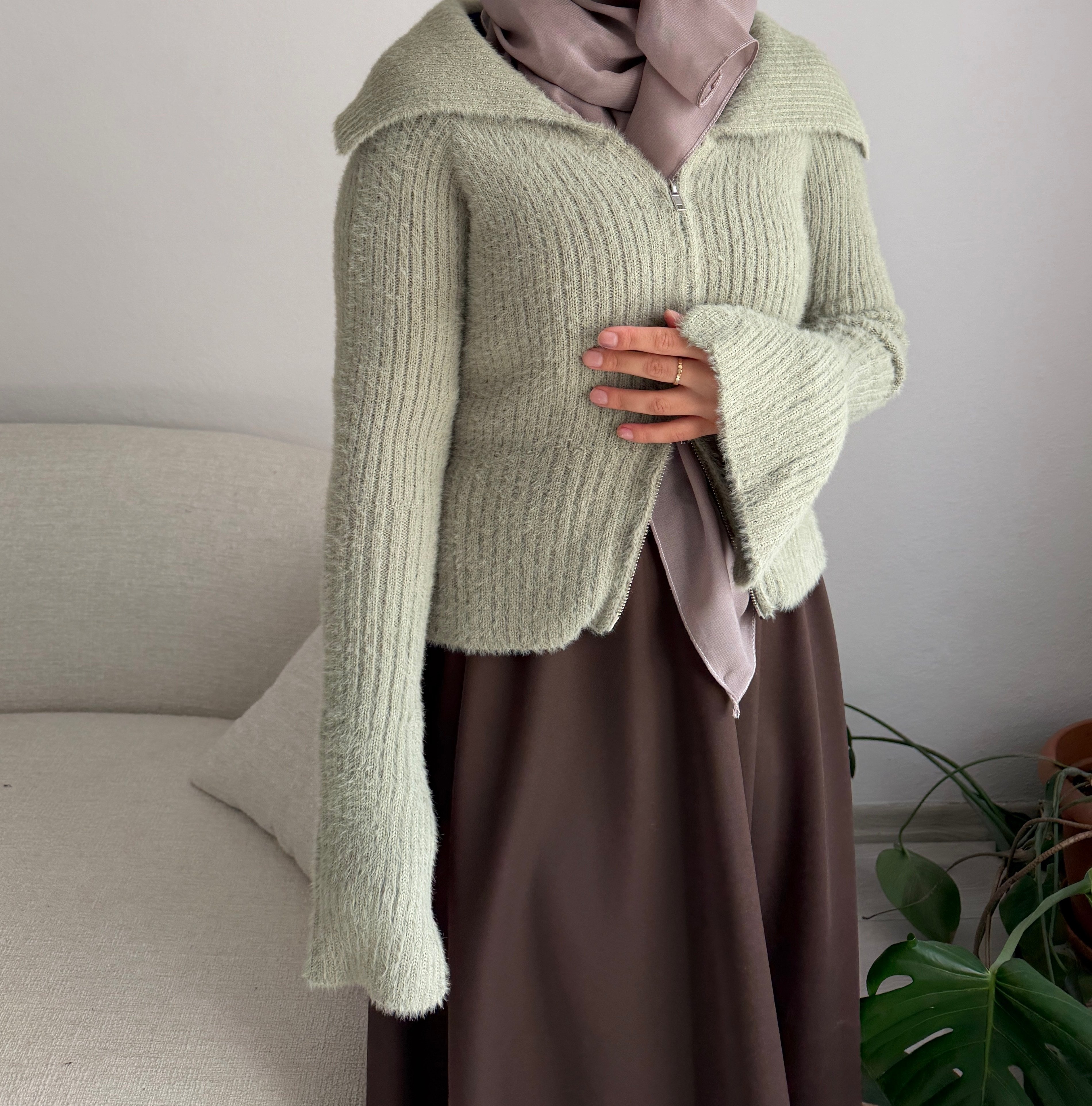 Çağla Peluş Fermuarlı Hırka