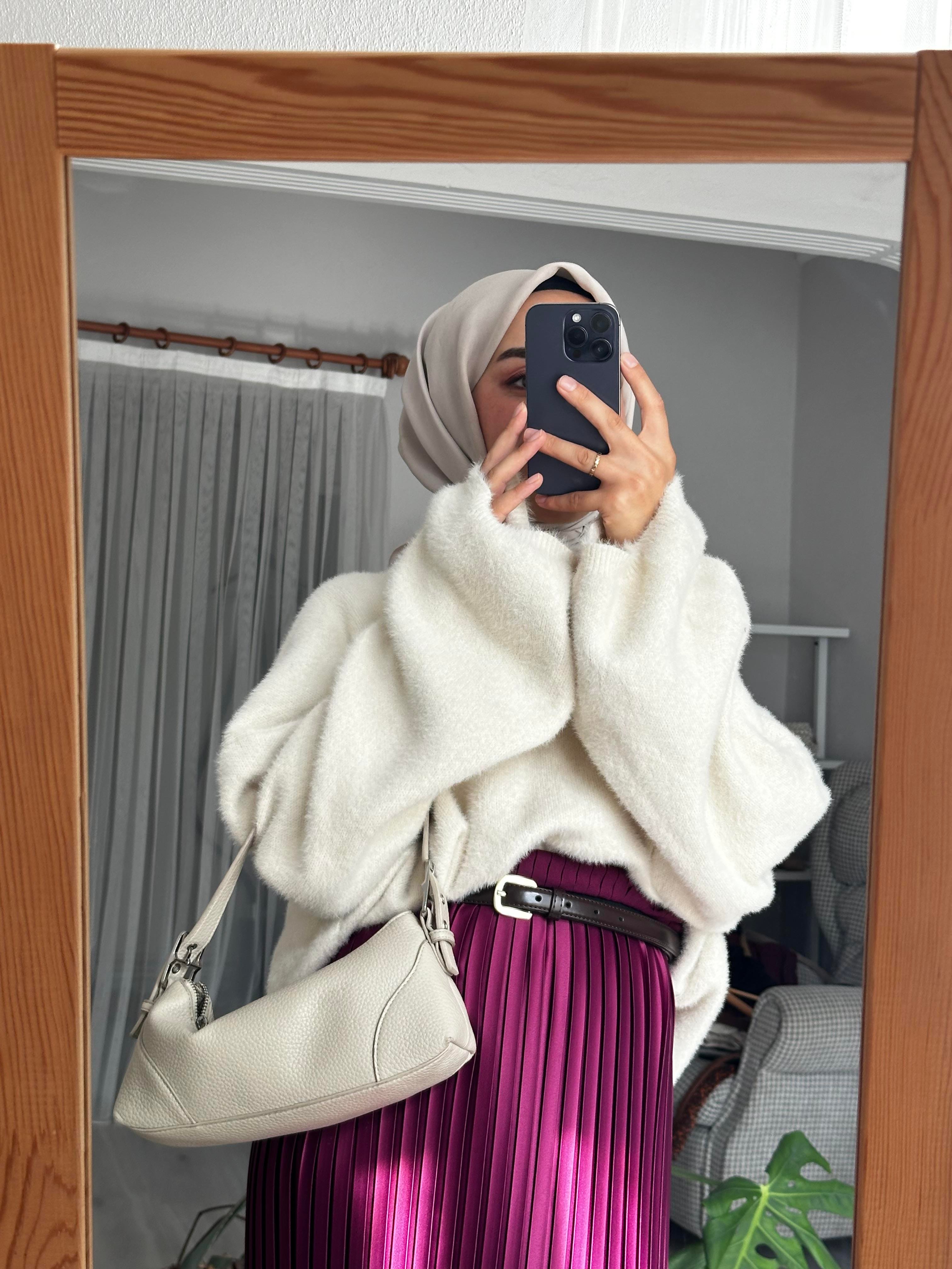 Ekru Peluş Oversize Kazak