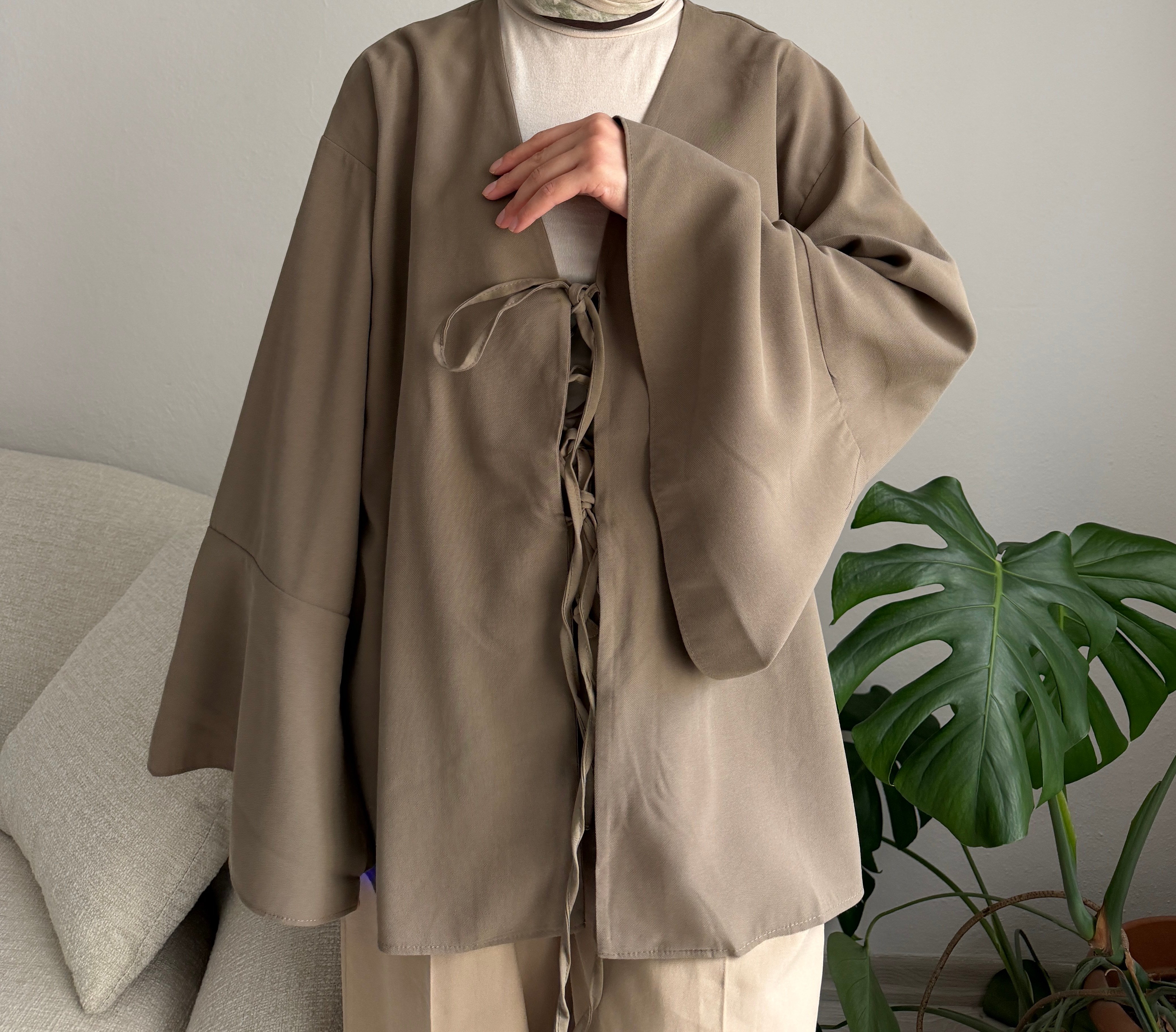 Haki Bağcıklı Kimono