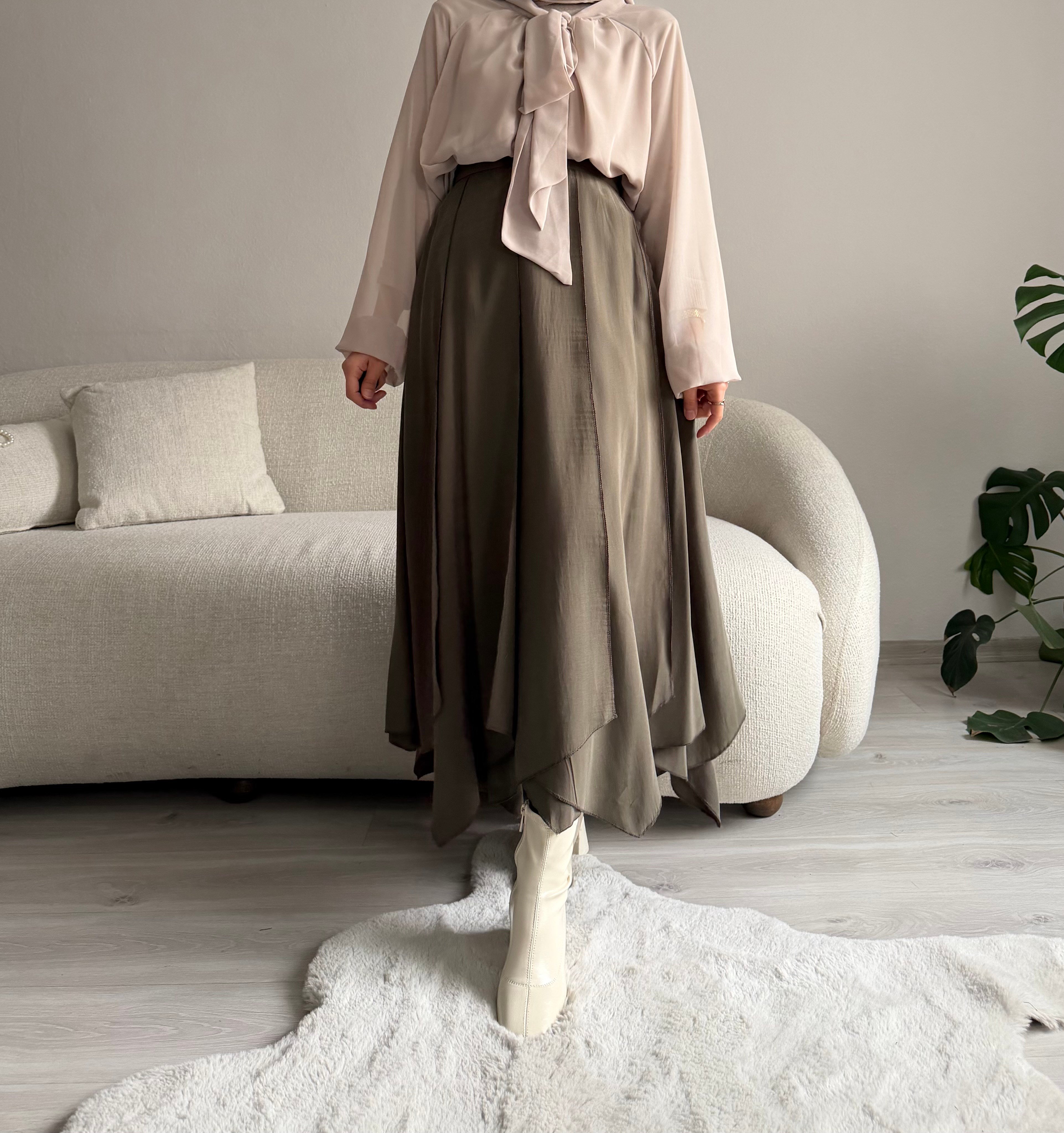 Haki Çok Parçalı Etek