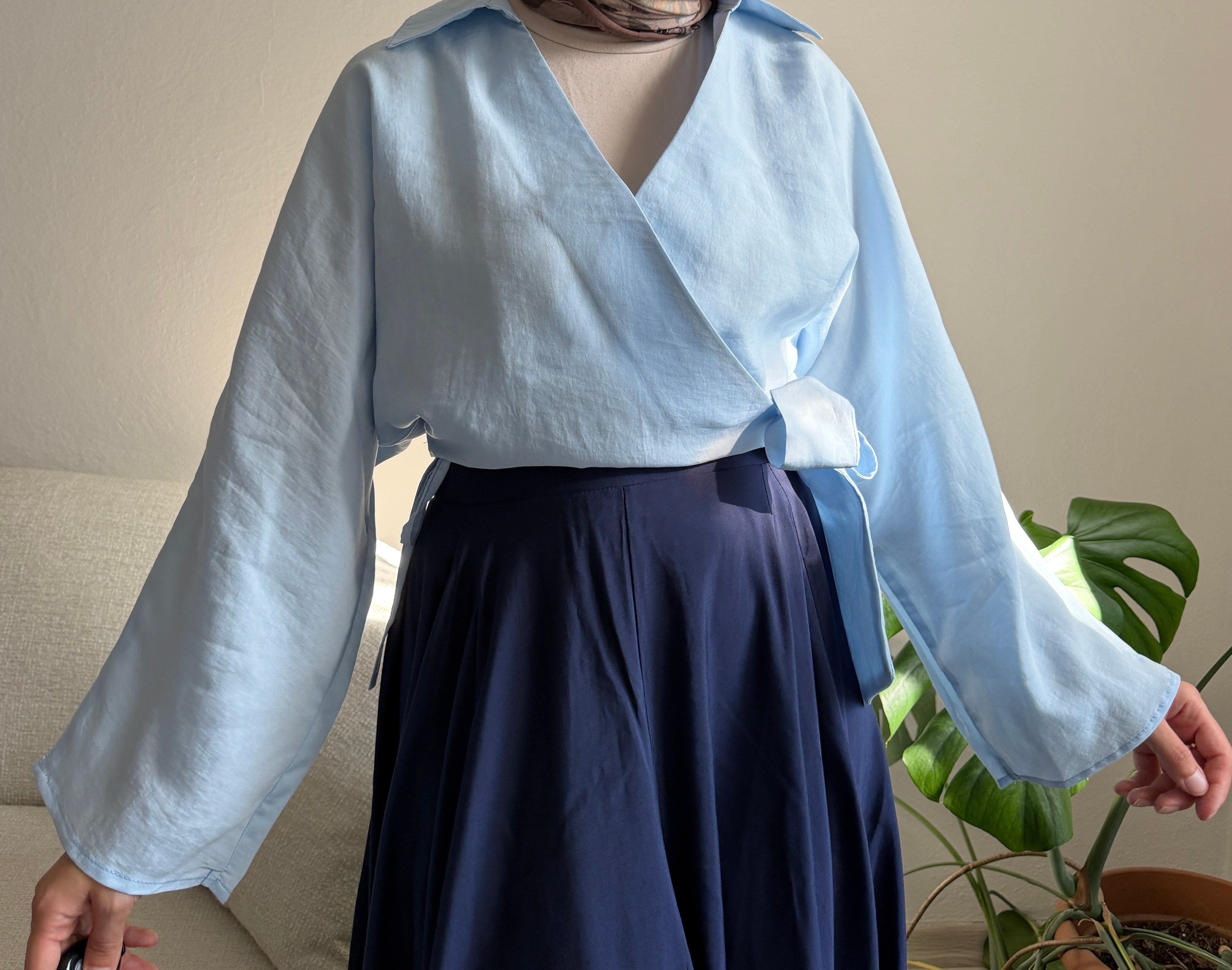 Mavi Çapraz Bağlamalı Crop Bluz