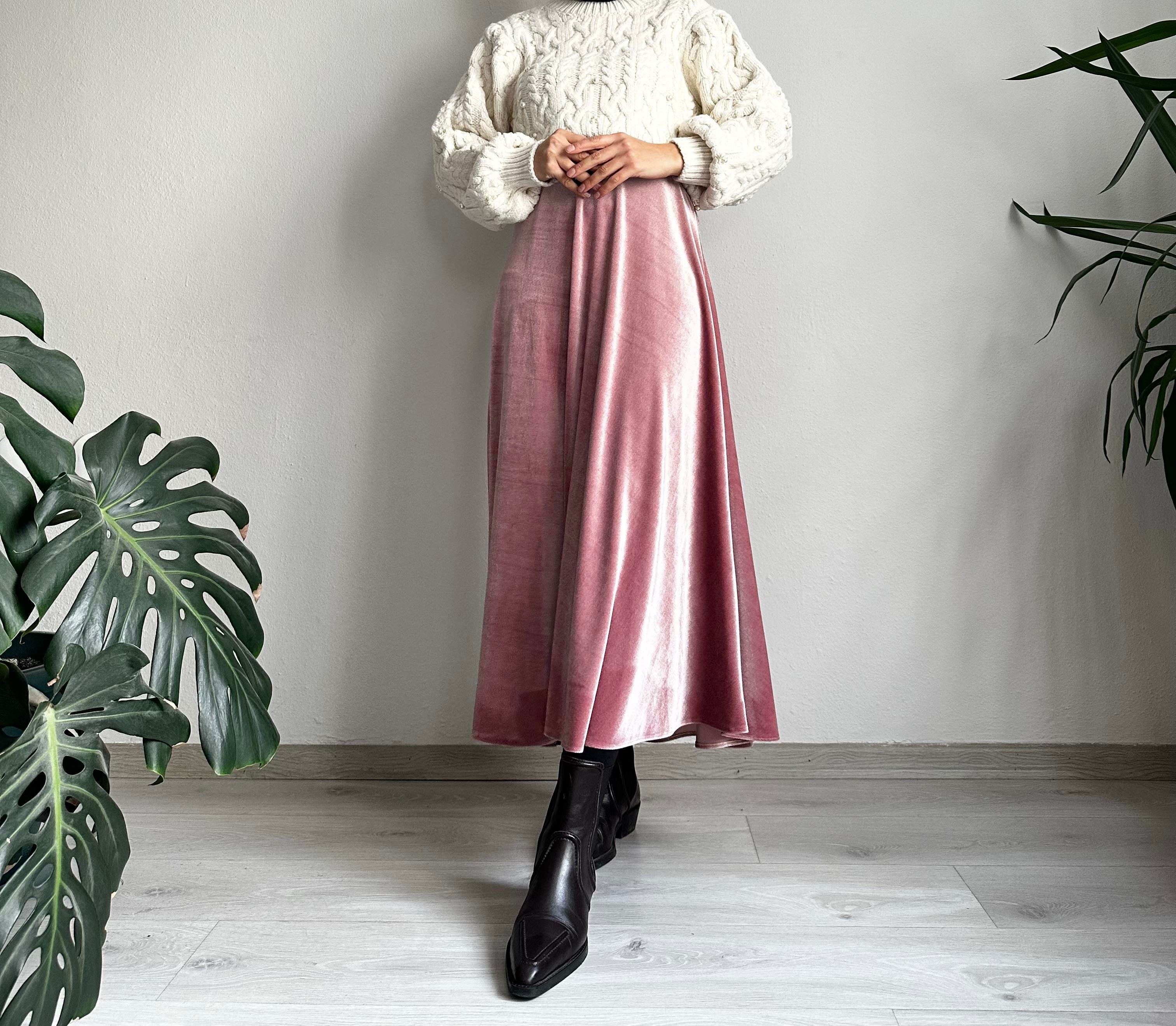 Pembe Kadife Çan Etek