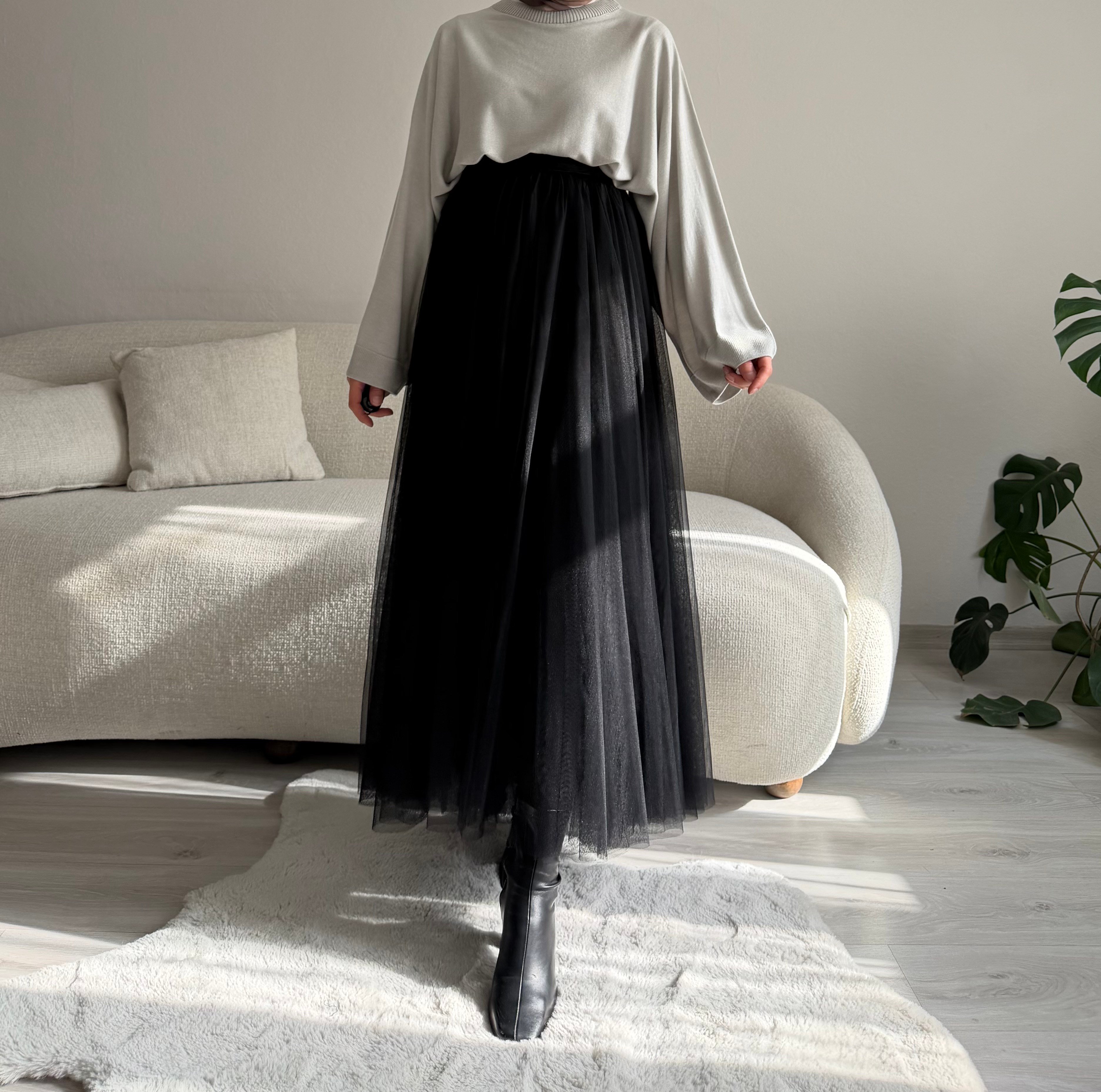 Siyah Tül Kloş Etek