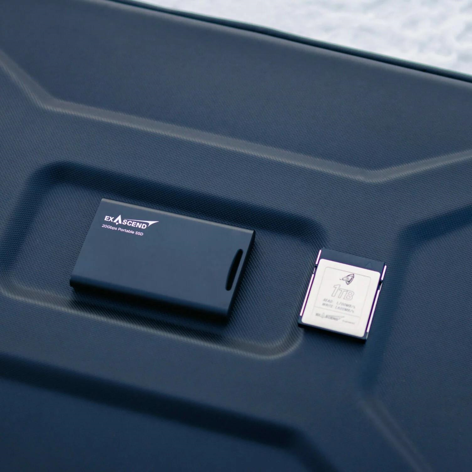 Exascend Element 2TB Portable SSD Type C 20GB/S Black