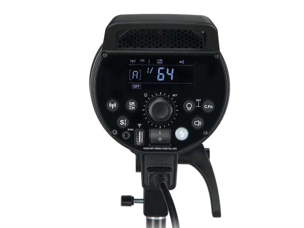 Godox DP600 III 600 Watt 3'lü Paraflaş Kit
