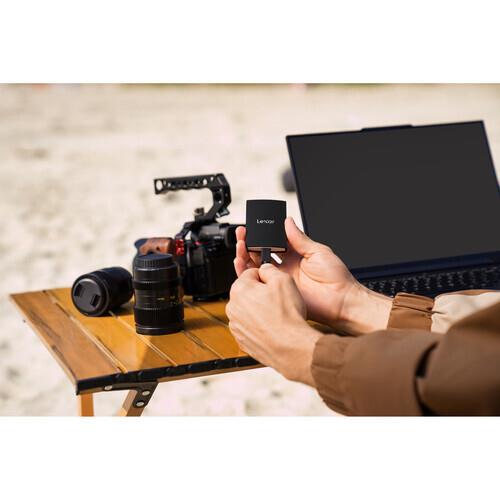 Lexar 1TB ARMOR 700 USB 3.2 Gen 2x2 Taşınabilir SSD (Siyah)
