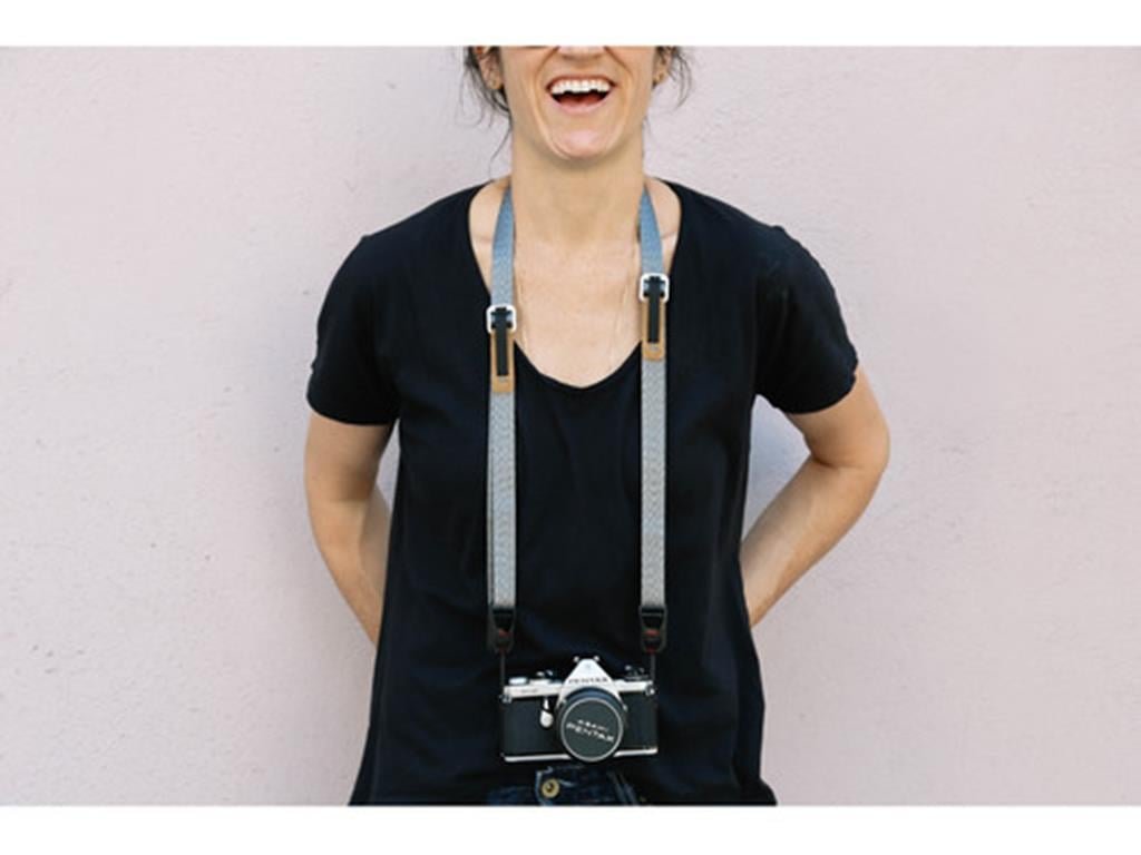 Peak Design Leash Gri Omuz Askısı