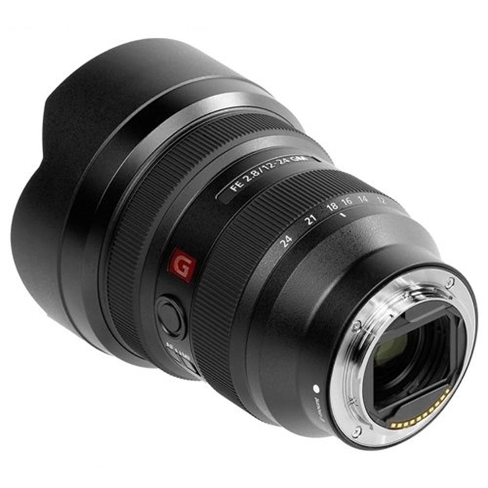 Sony FE 12-24mm f / 2.8 GM Lens