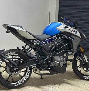 250 NK2023 CFMOTO NK250 Orta Şase Louis Vuitton Hologram Motosiklet Sticker Etiket Modeli